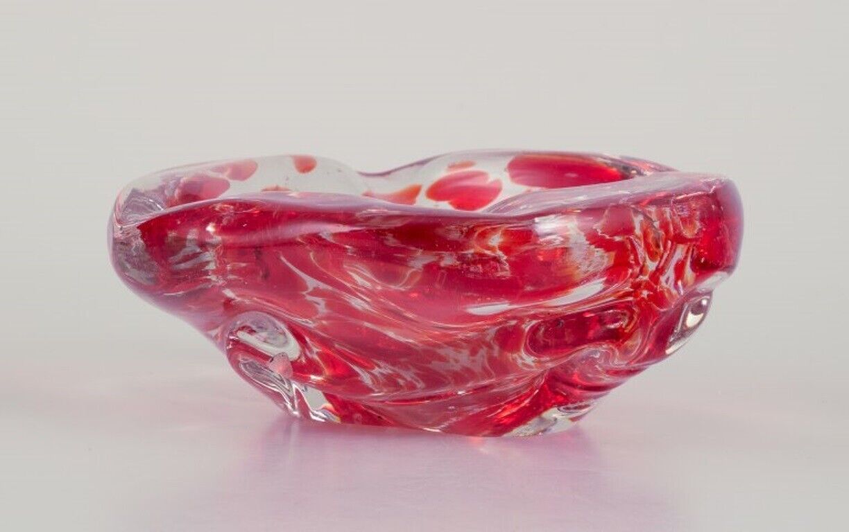 Murano Italy Art glass bowl in deep red glass with air bubbles inside