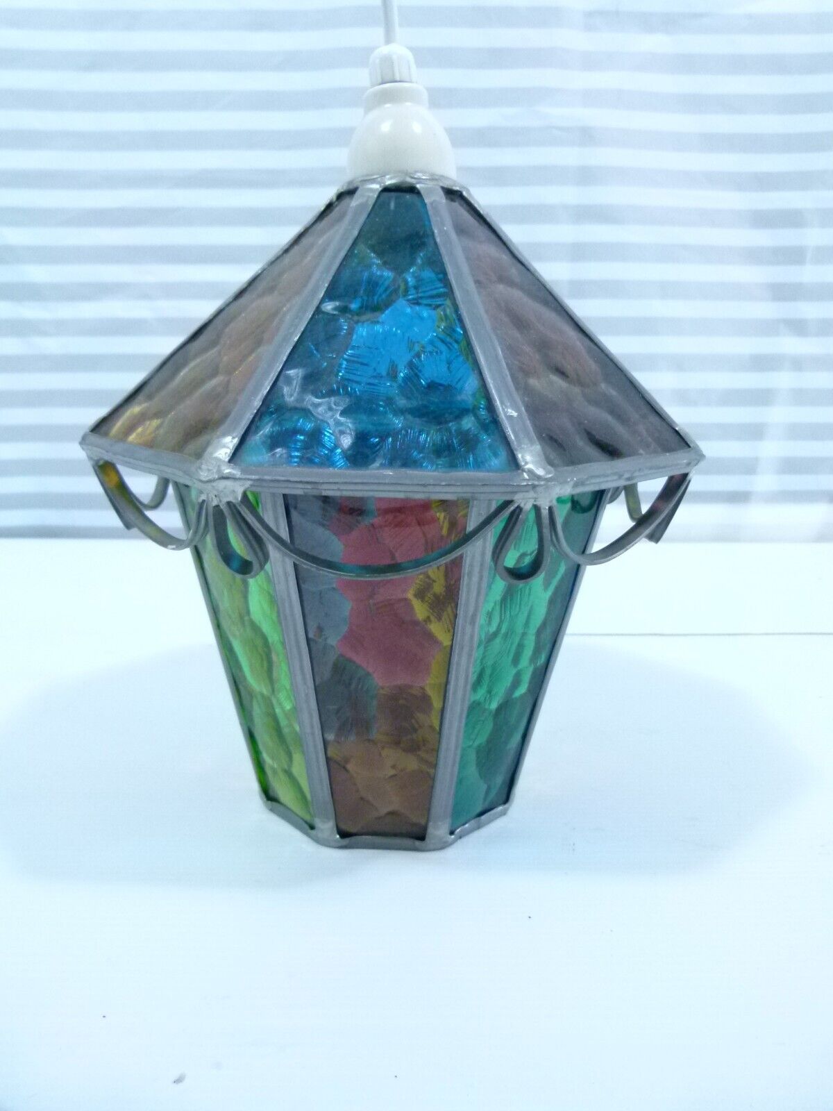 Stained glass lamp