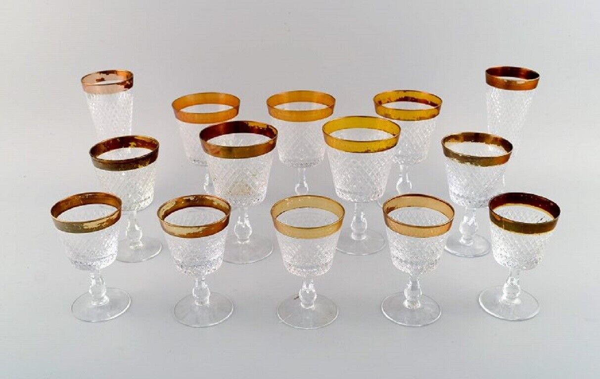 14 glasses in mouth-blown crystal glass with gold edge France 1930s