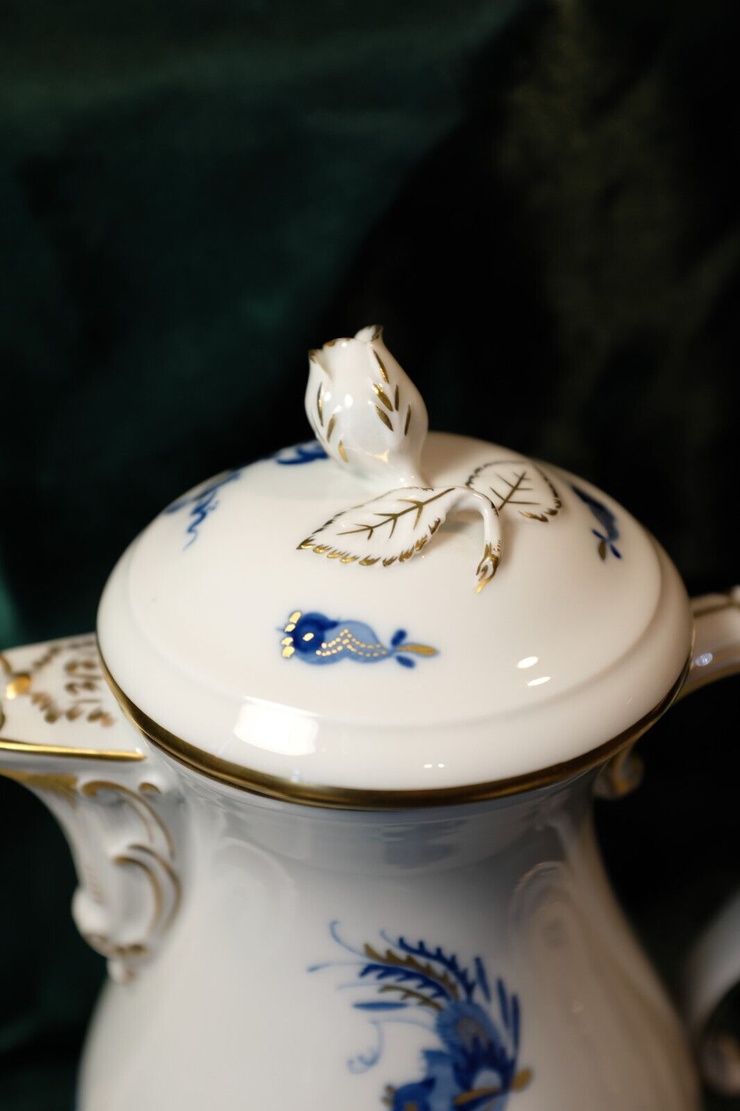 Meissen Coffee Service - Blue Dragon First-Sort Porcelain version top 24k GOLD