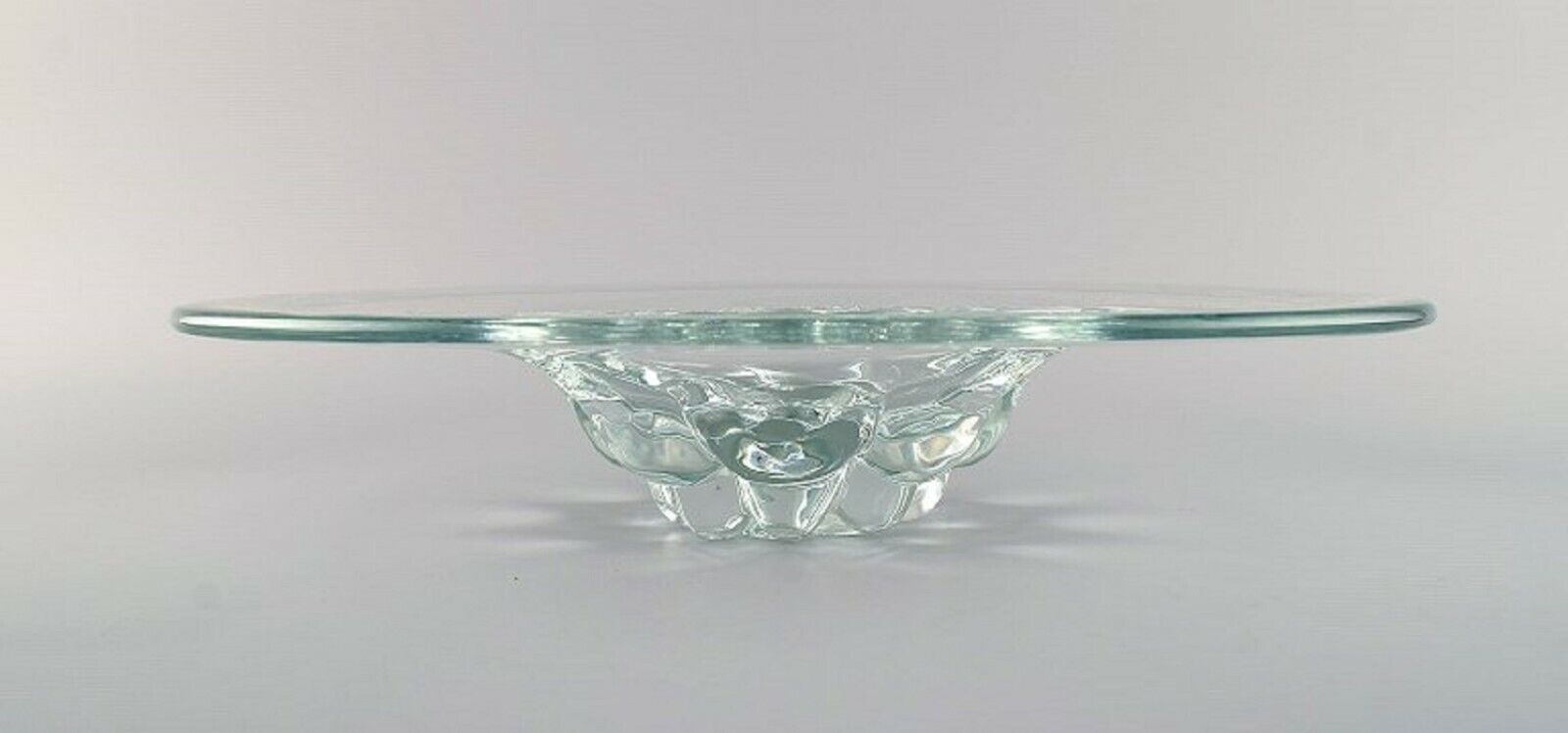 Scandinavian glass artist Large bowl in mouth blown art glass 1960s / 70's