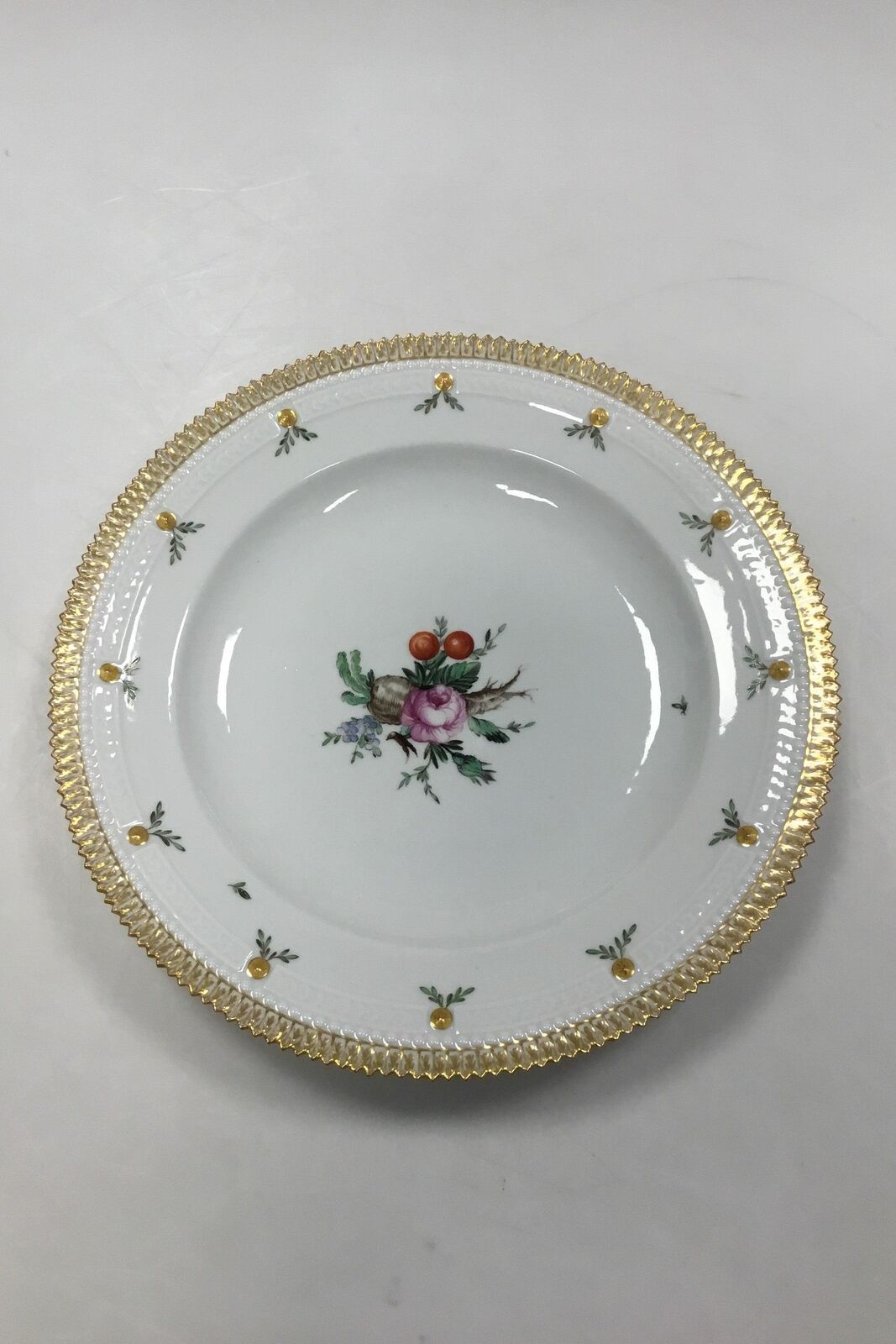 Royal Copenhagen Flora Danica Juliane Marie Dinner Plate No 17/3549