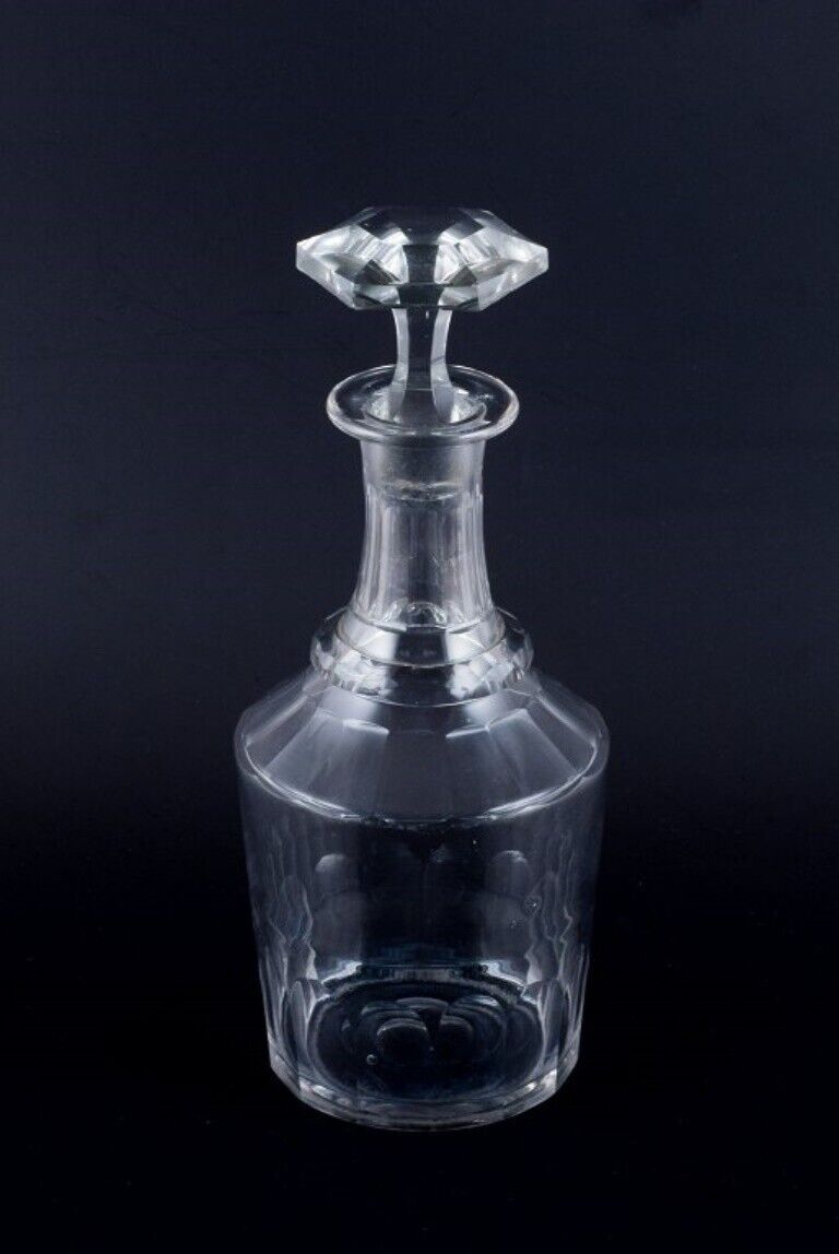 Danish glassworks hand-blown wine decanter in clear faceted cut glass 1930/40s