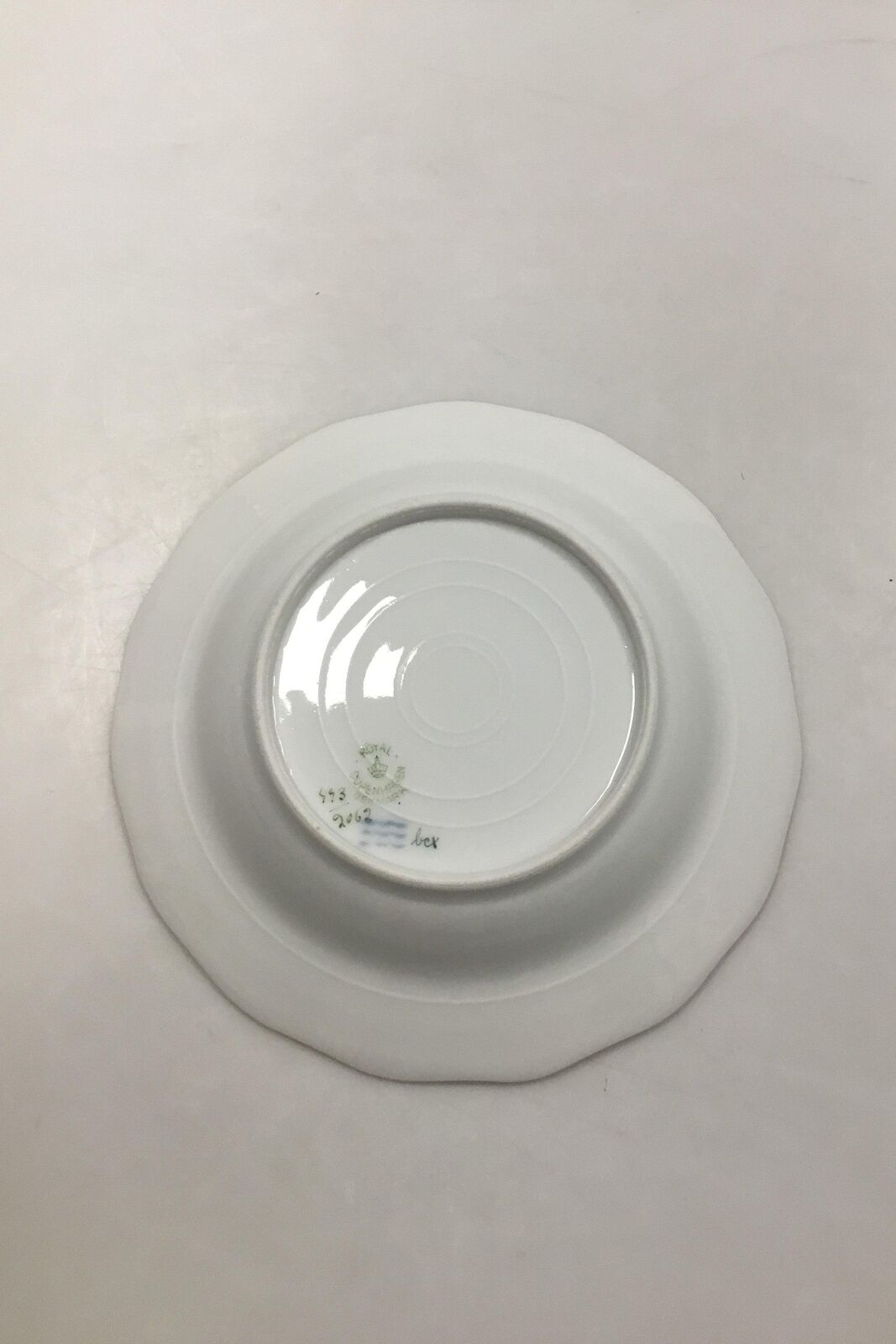 Royal Copenhagen Saxon Flower Light Bee Cell Deep Plate No 493/2062