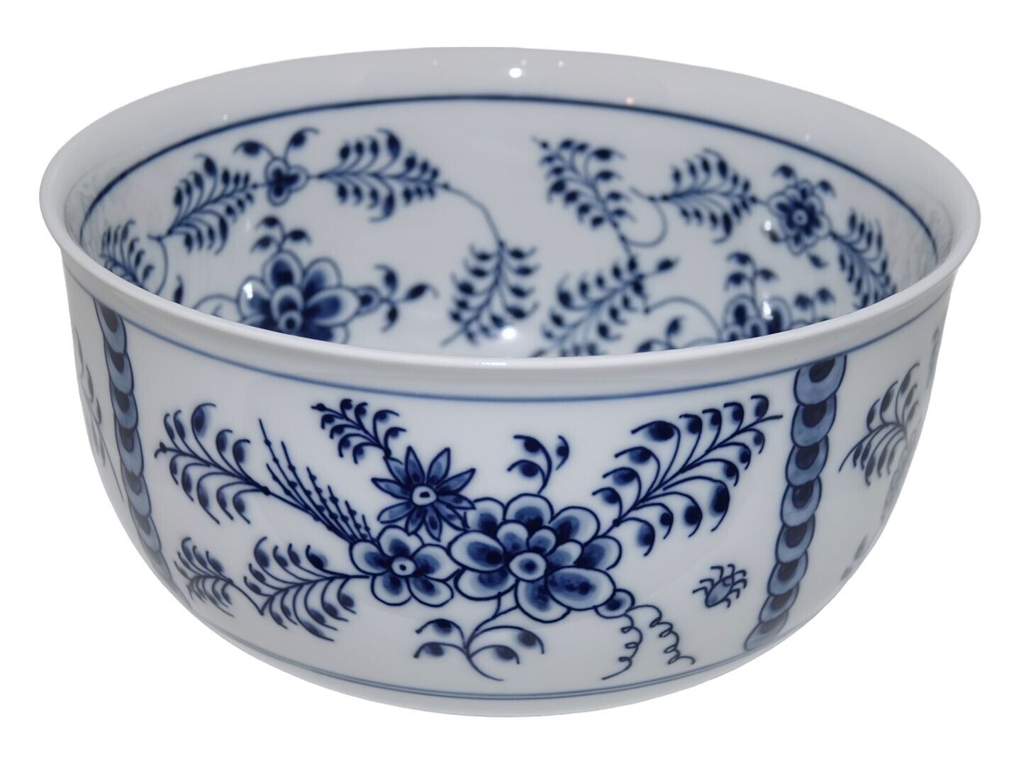 Royal Copenhagen Aftenskole Blue Fluted Plain round unique bowl