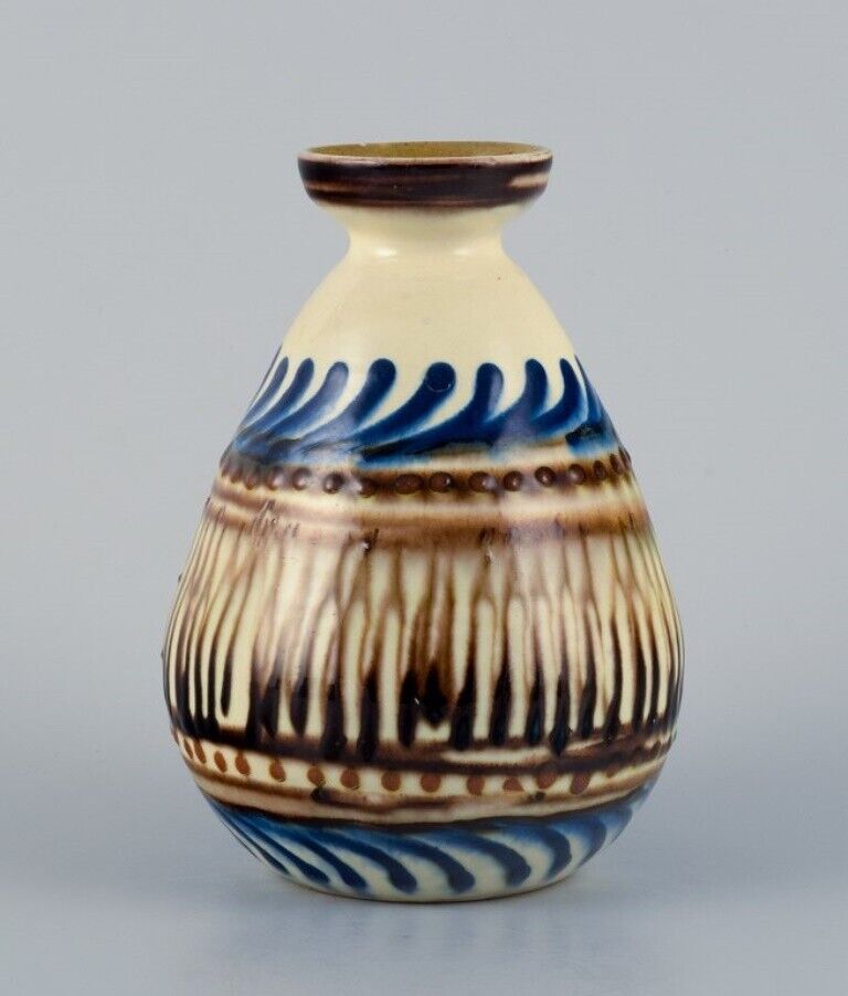 Kähler ceramic vase in cow horn decoration 1930/40s