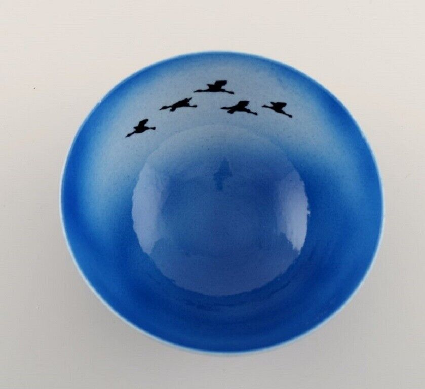 Sven Wejsfelt Gustavsberg Studio Bowl with hand-painted birds