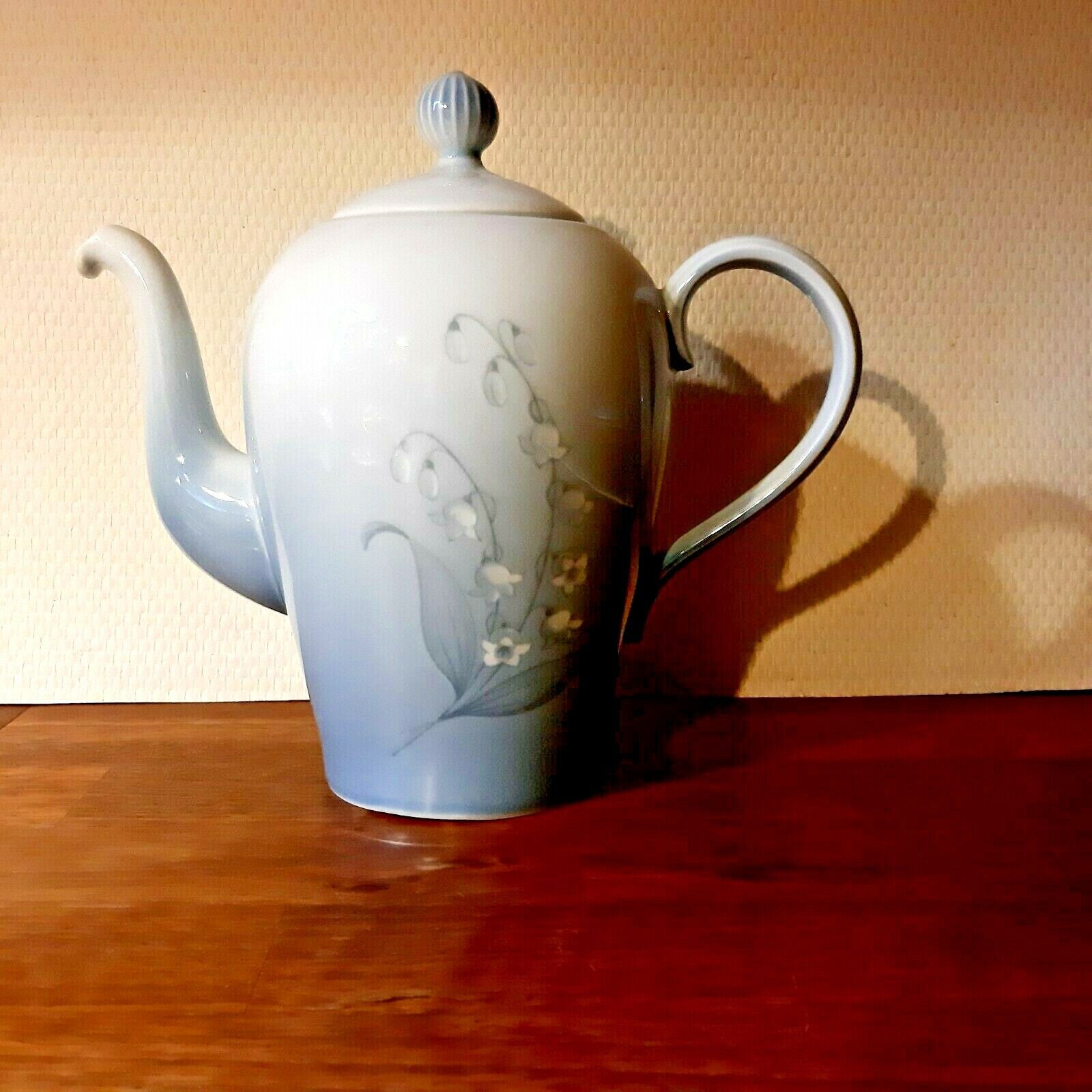 LILY of The VALLEY # 301 COFFEE POT Bing  Grondahl Royal Copenhagen 1970-83 2nd