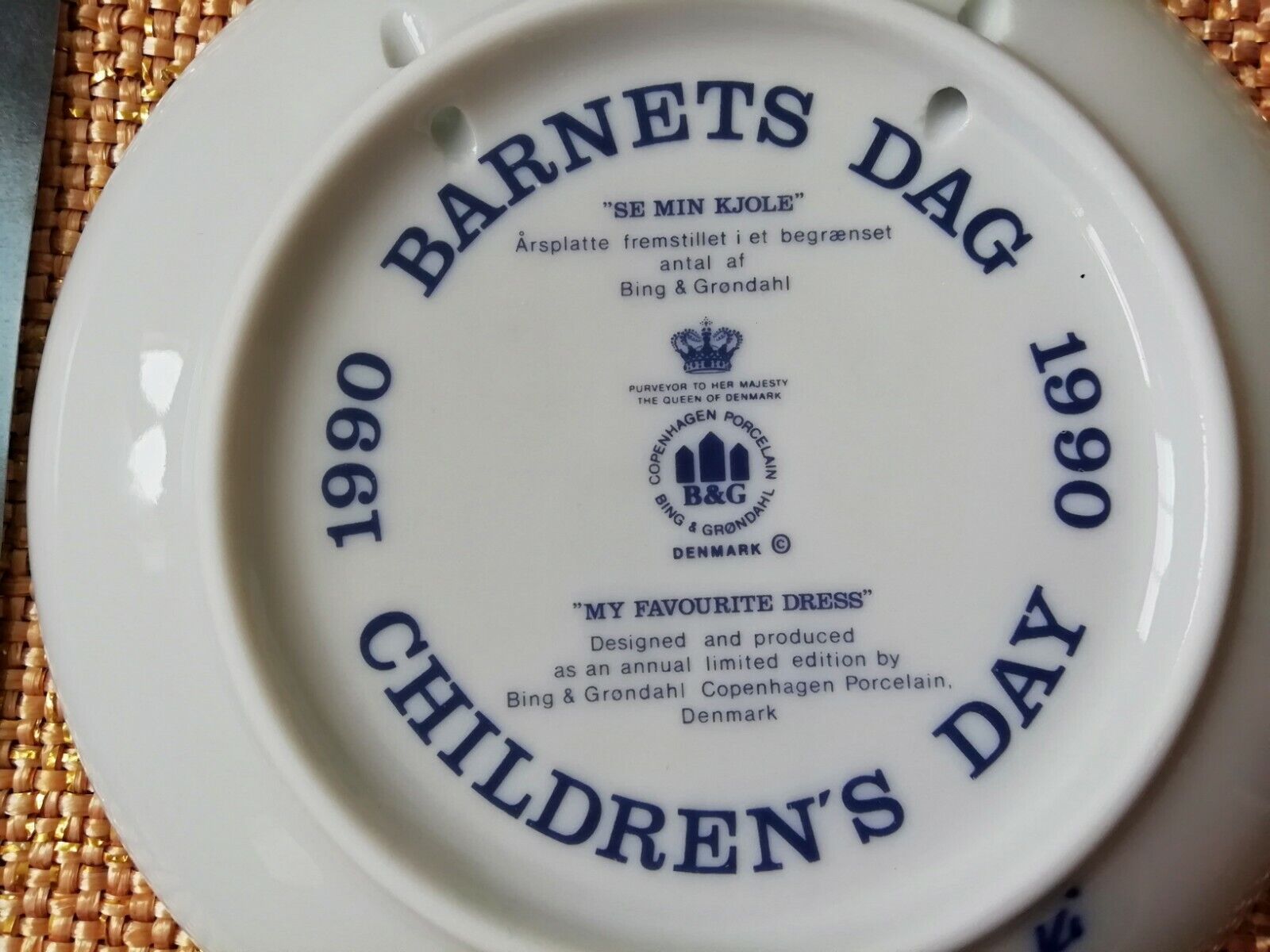 Bing & Grondahl Children's Day porcelain plate from  1990 UnusedBoxed