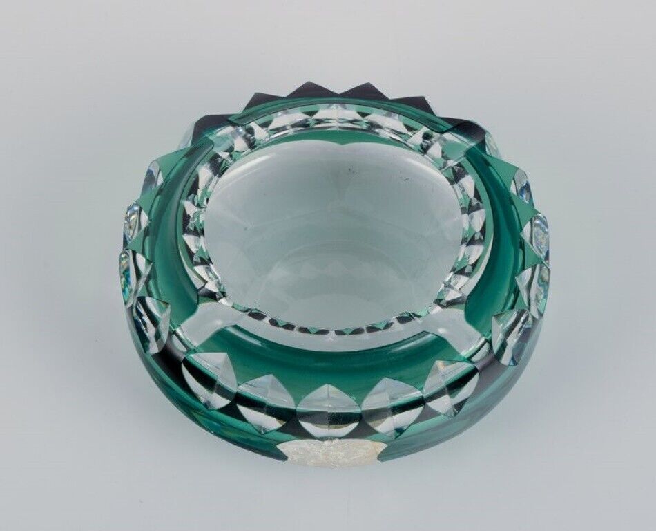 Val St Lambert Belgium Faceted cigar ashtray in green and clear glass