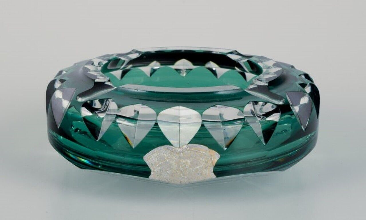 Val St Lambert Belgium Faceted cigar ashtray in green and clear glass