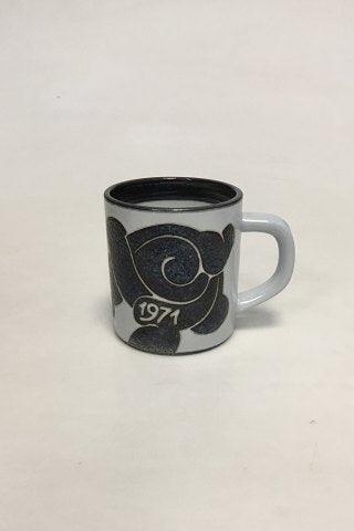 Royal Copenhagen Small Annual Mug 1971