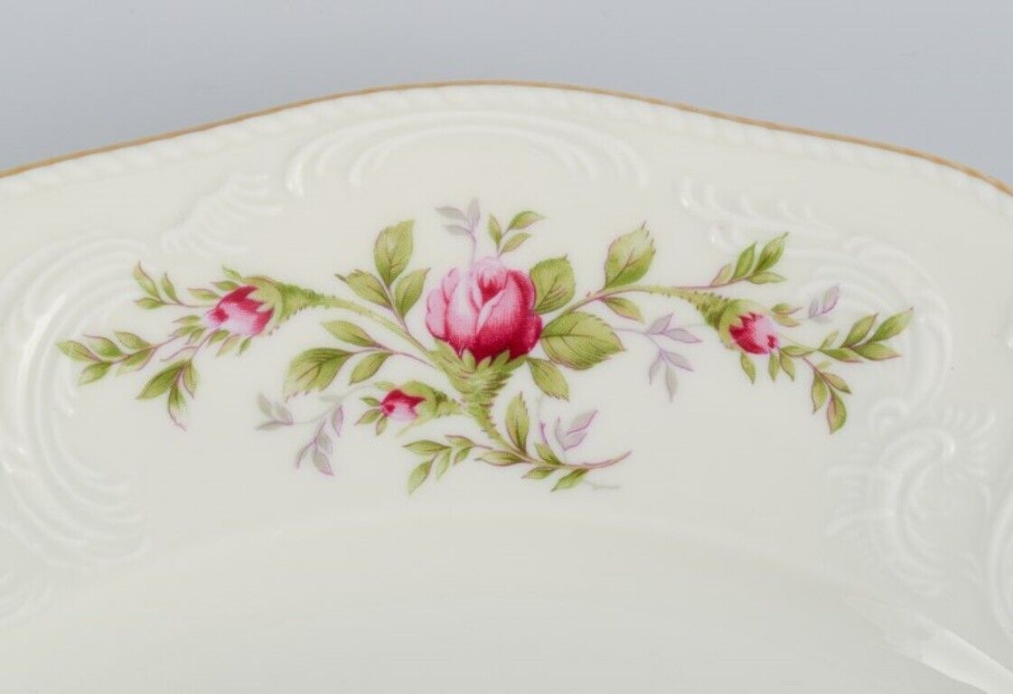 Rosenthal Germany "Sanssouci" round porcelain serving dish with roses