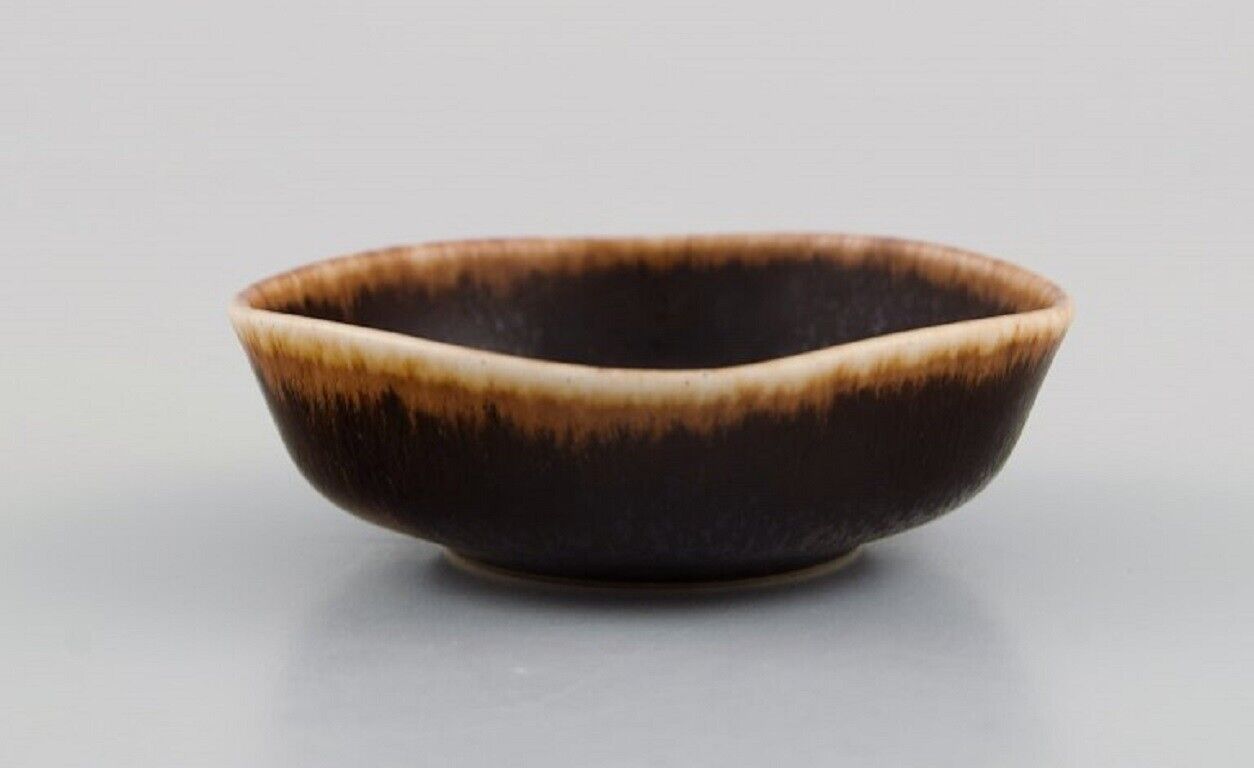 Eva Stæhr-Nielsen for Saxbo Miniature bowl in glazed stoneware