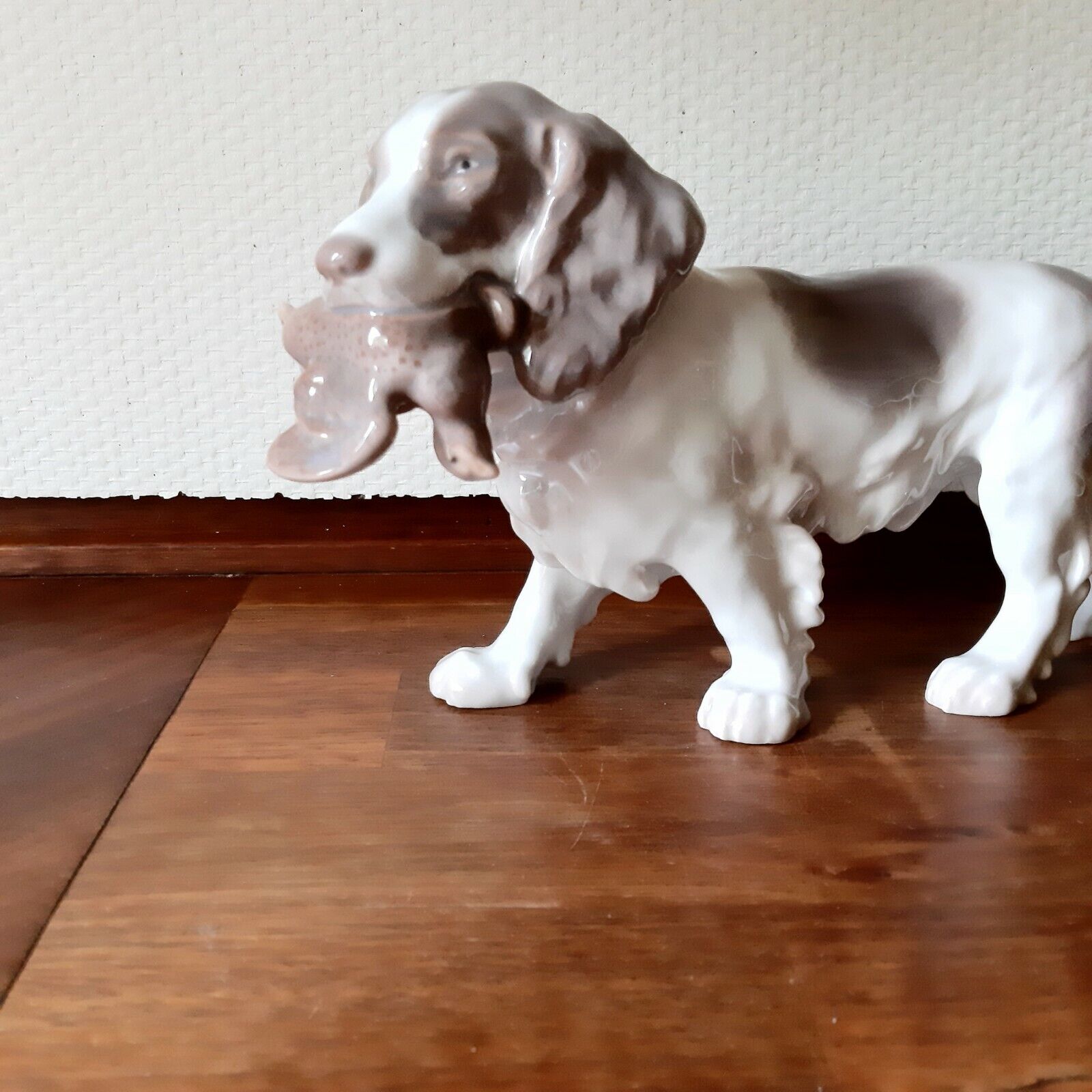 SPANIEL w Prey # 2061 Laurits Jensen Bing & Grondahl Royal Copenhagen Fact 1