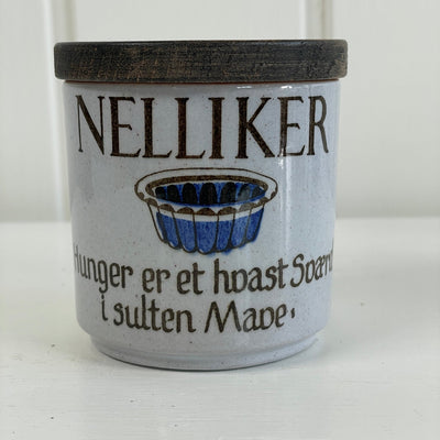 Knapstrup krydderikrukke nelliker