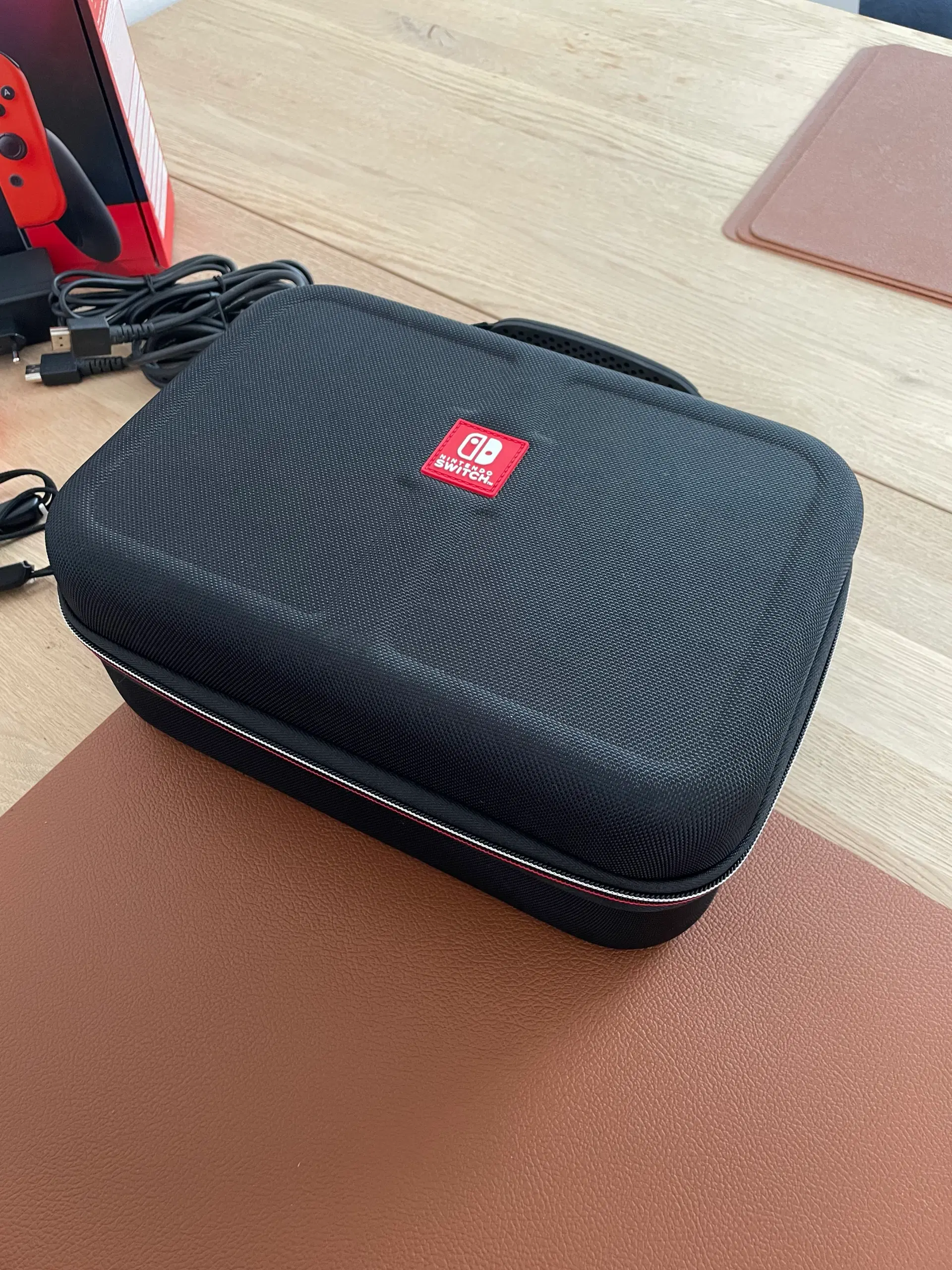 Nintendo Switch Deluxe Case