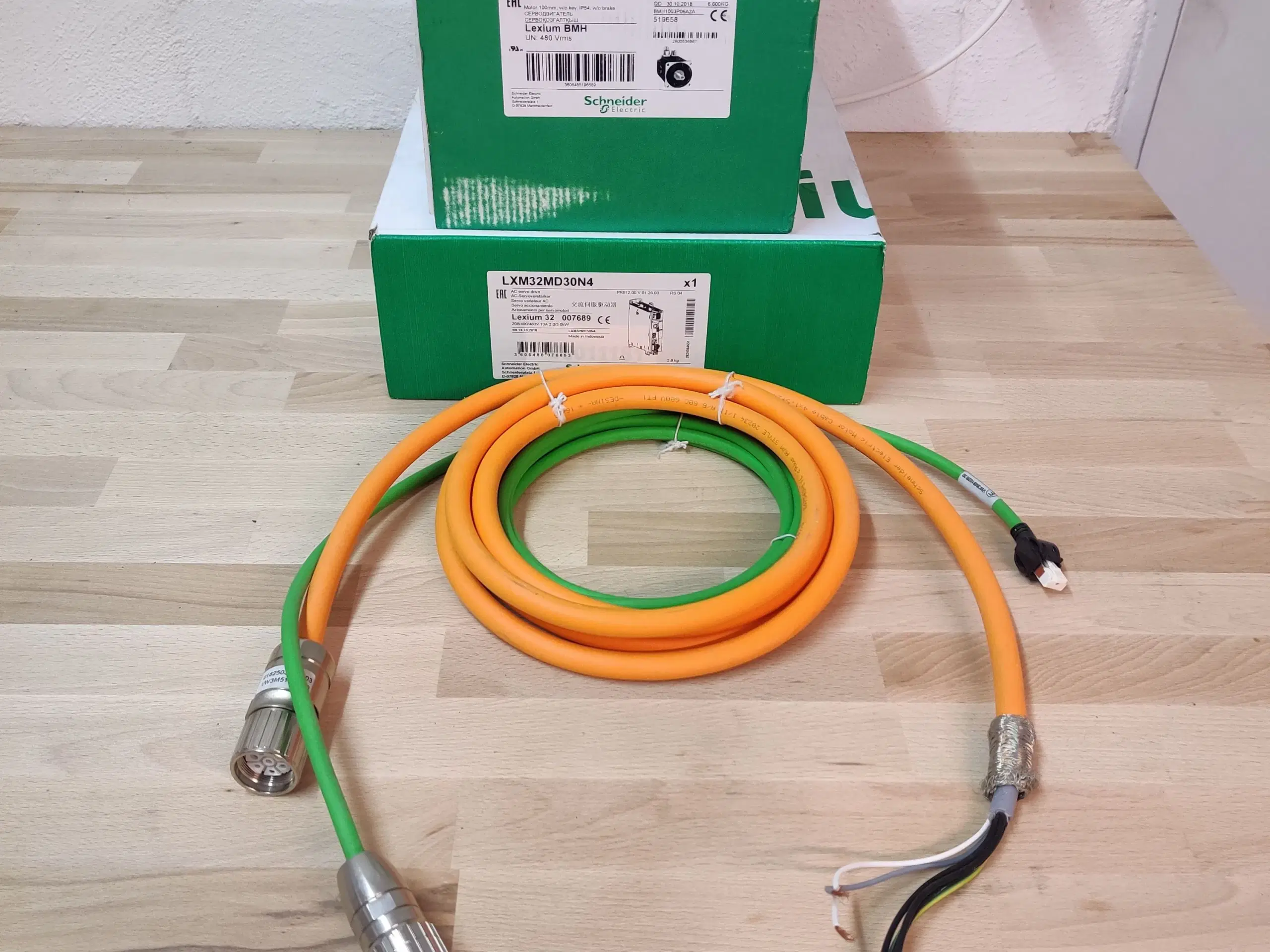 Schneider Servo Motor/Drev/Kabler