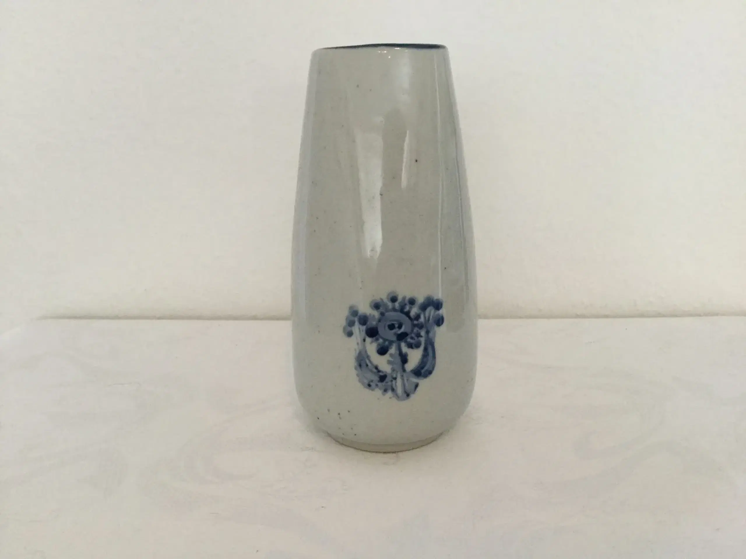 Fin vase