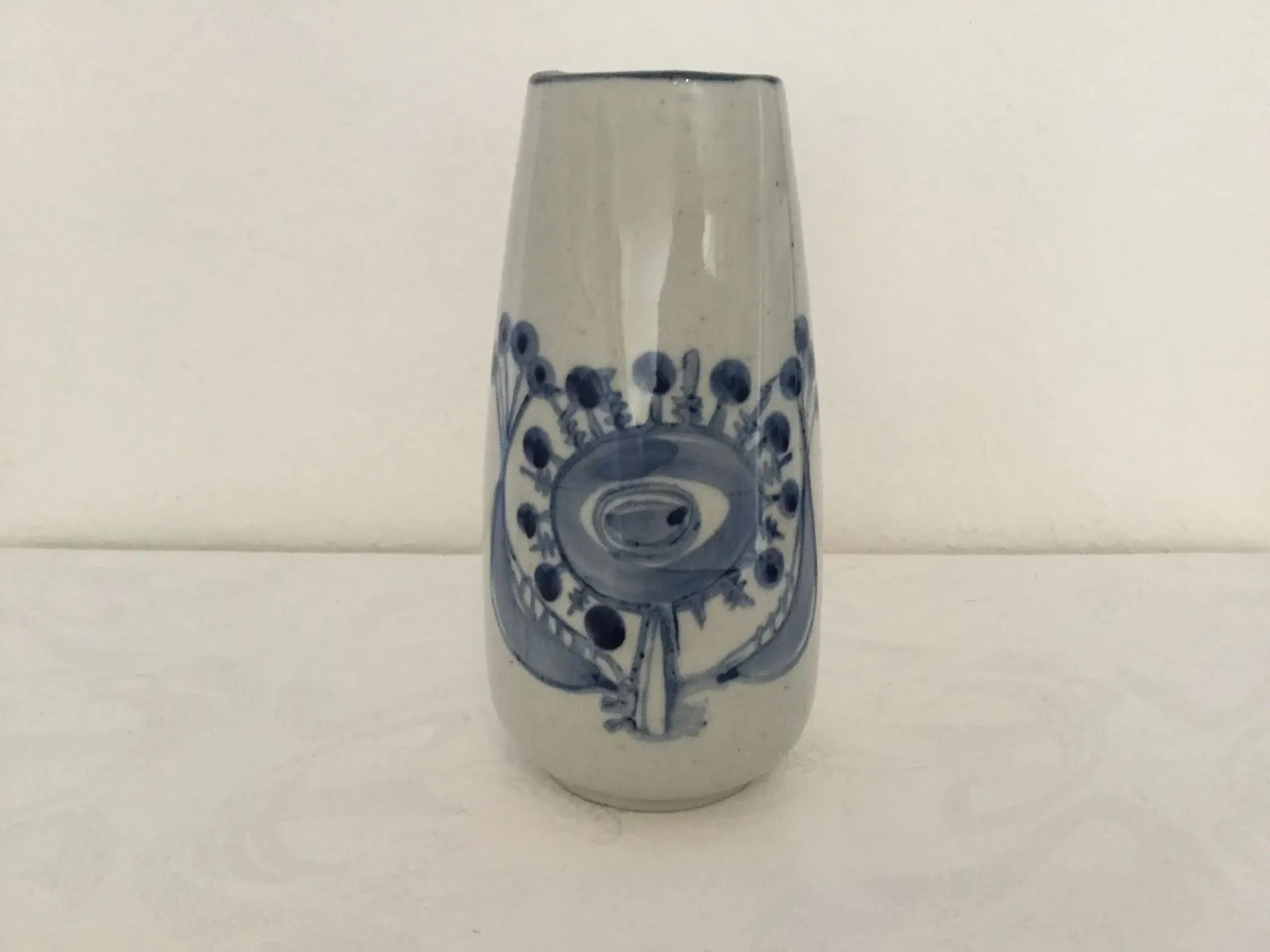 Fin vase