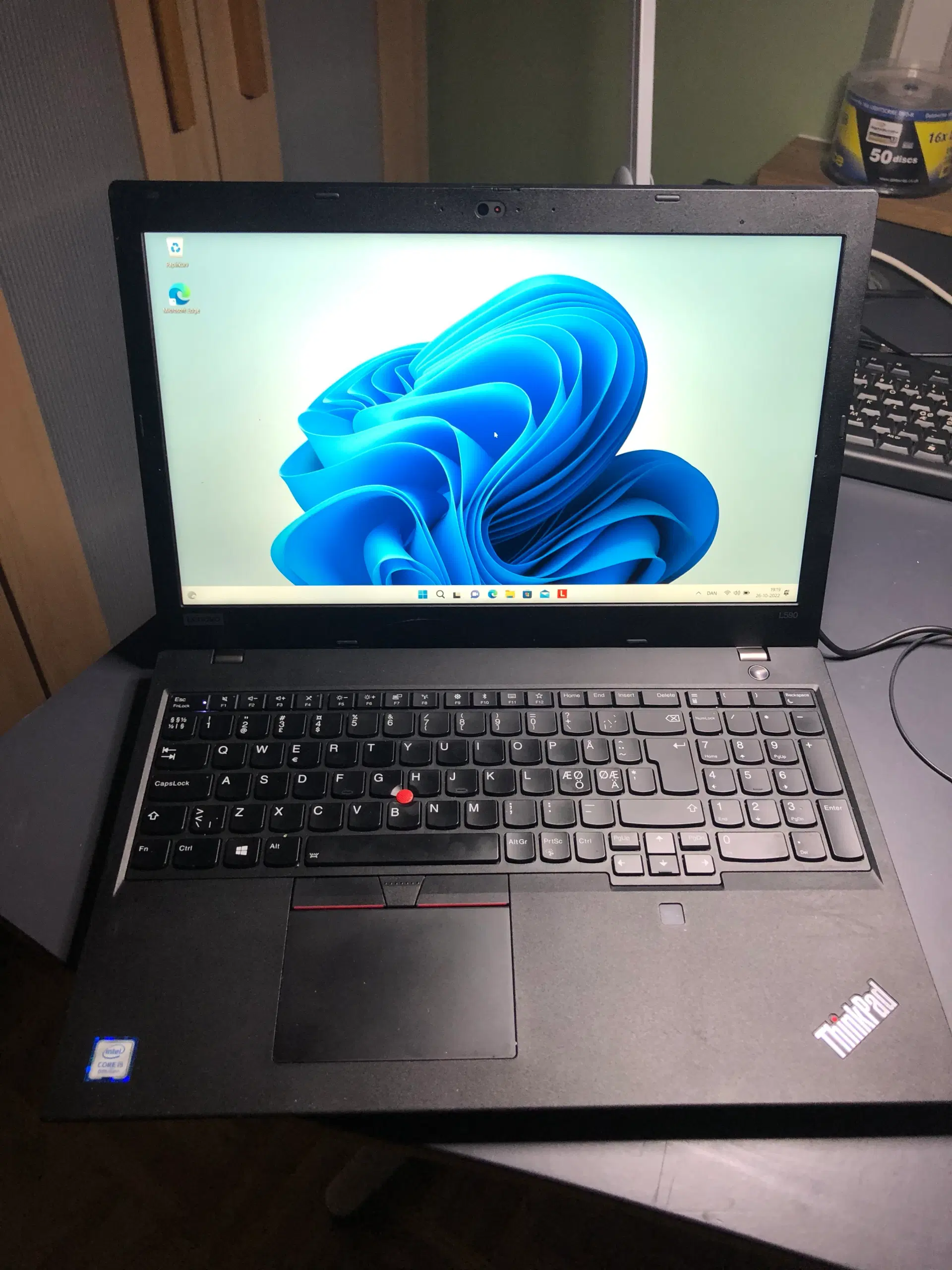 Lenovo Thinkpad L590I58GB256SSD156"Win11Doc