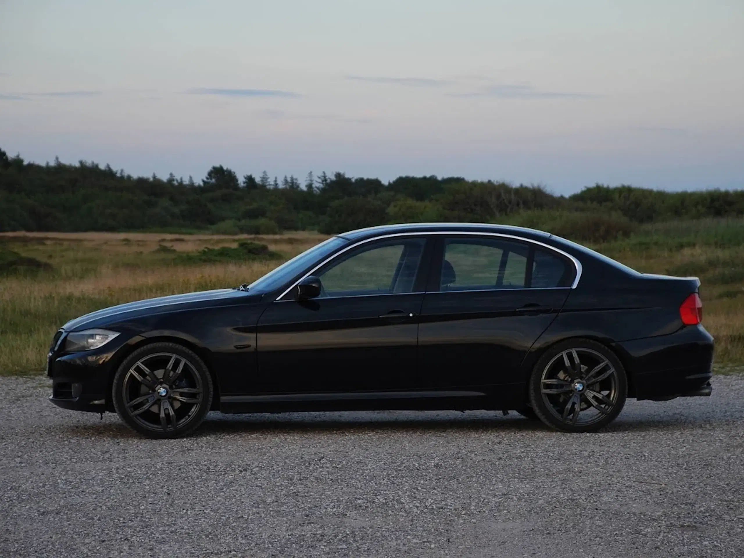 BMW 320i E90