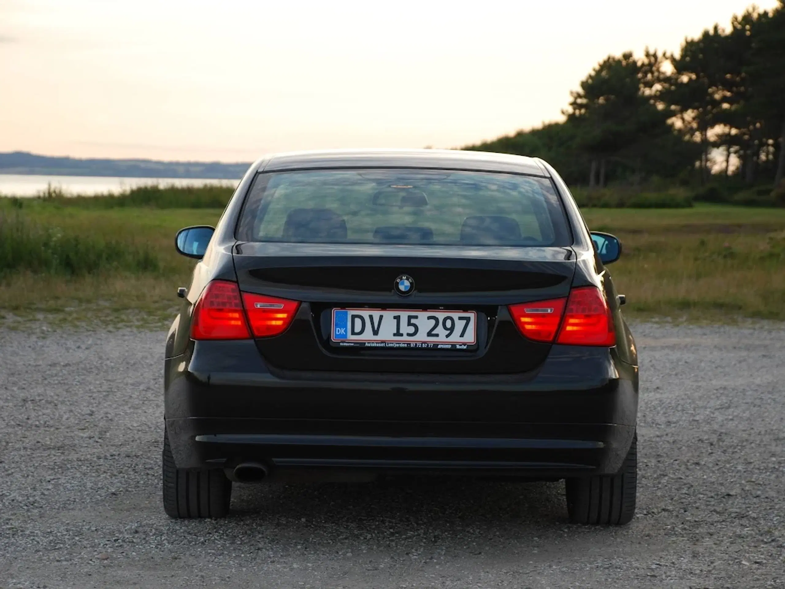 BMW 320i E90