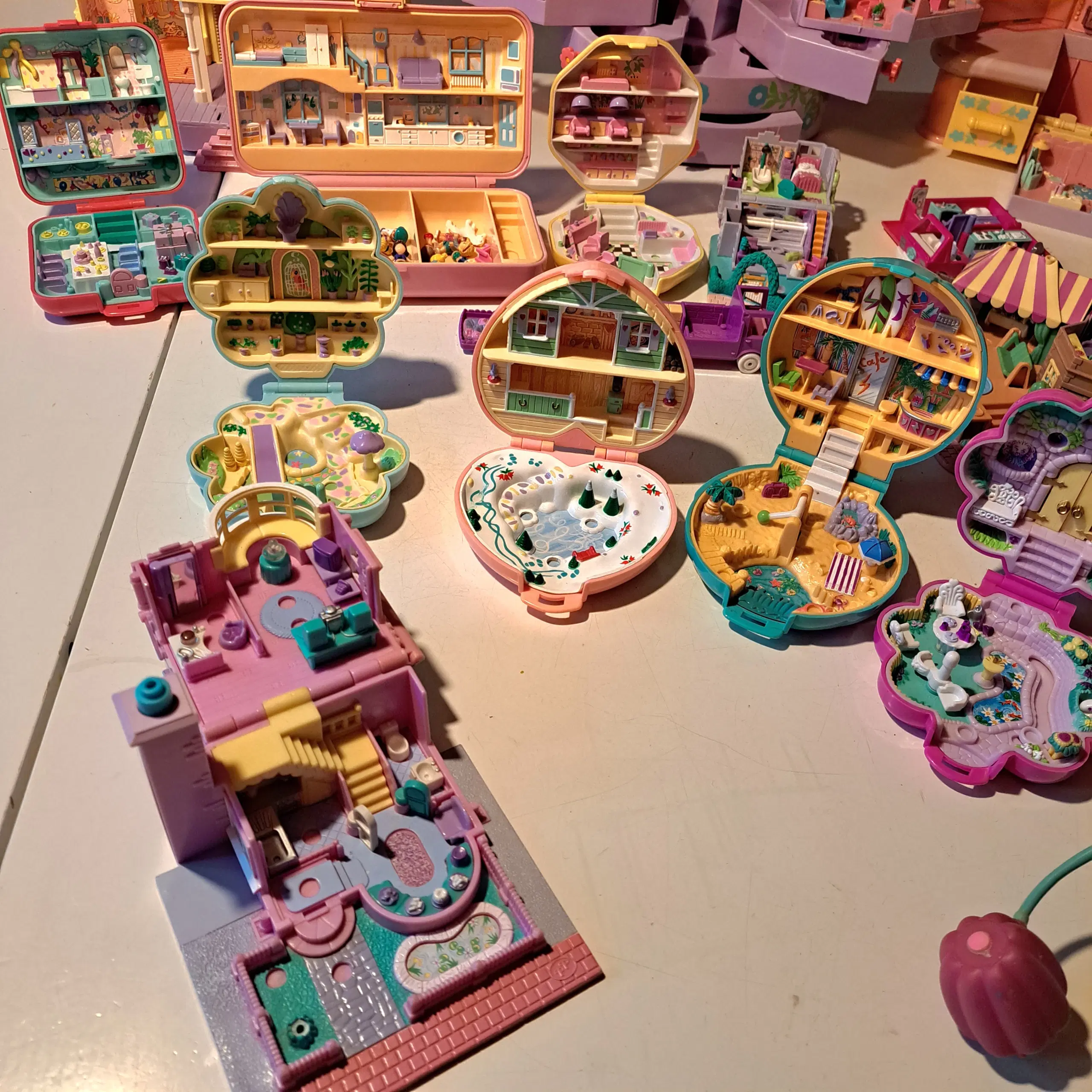 Polly Pocket x 16 m figurer