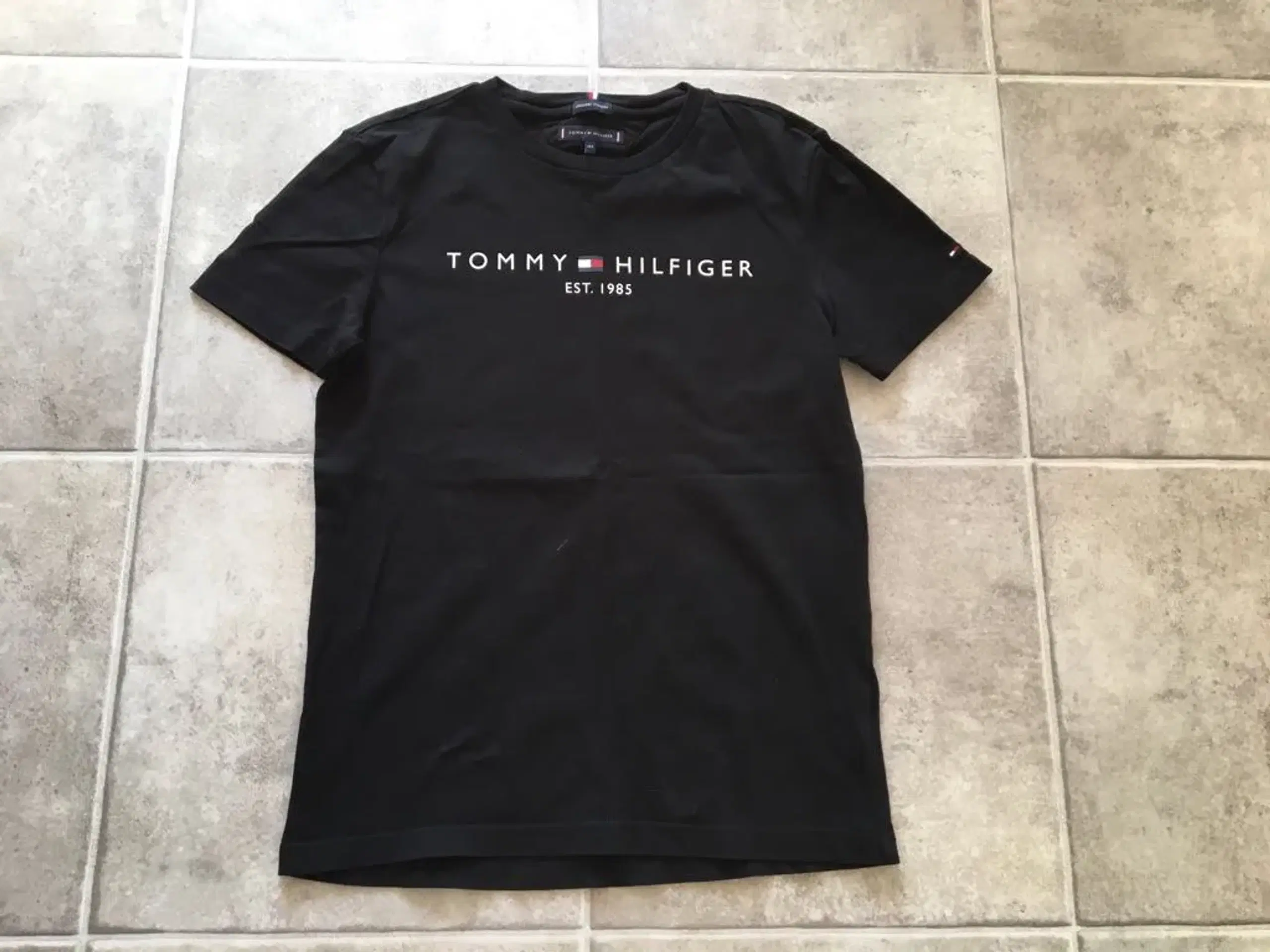 Tommy Hilfiger t-shirts str 164