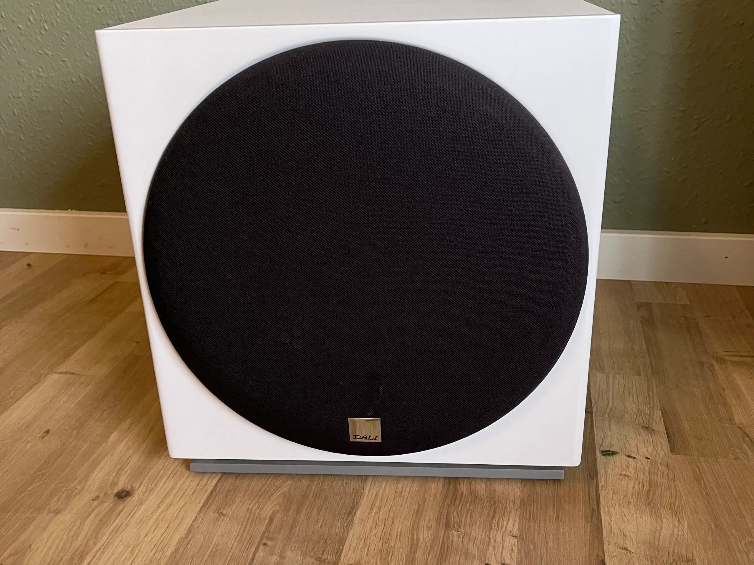 Dali E-12f Subwoofer