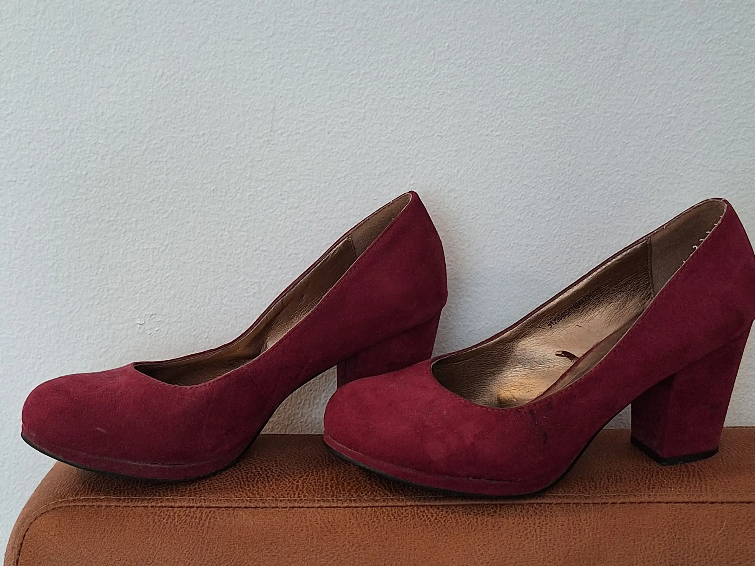 Bordeaux pumps str 39