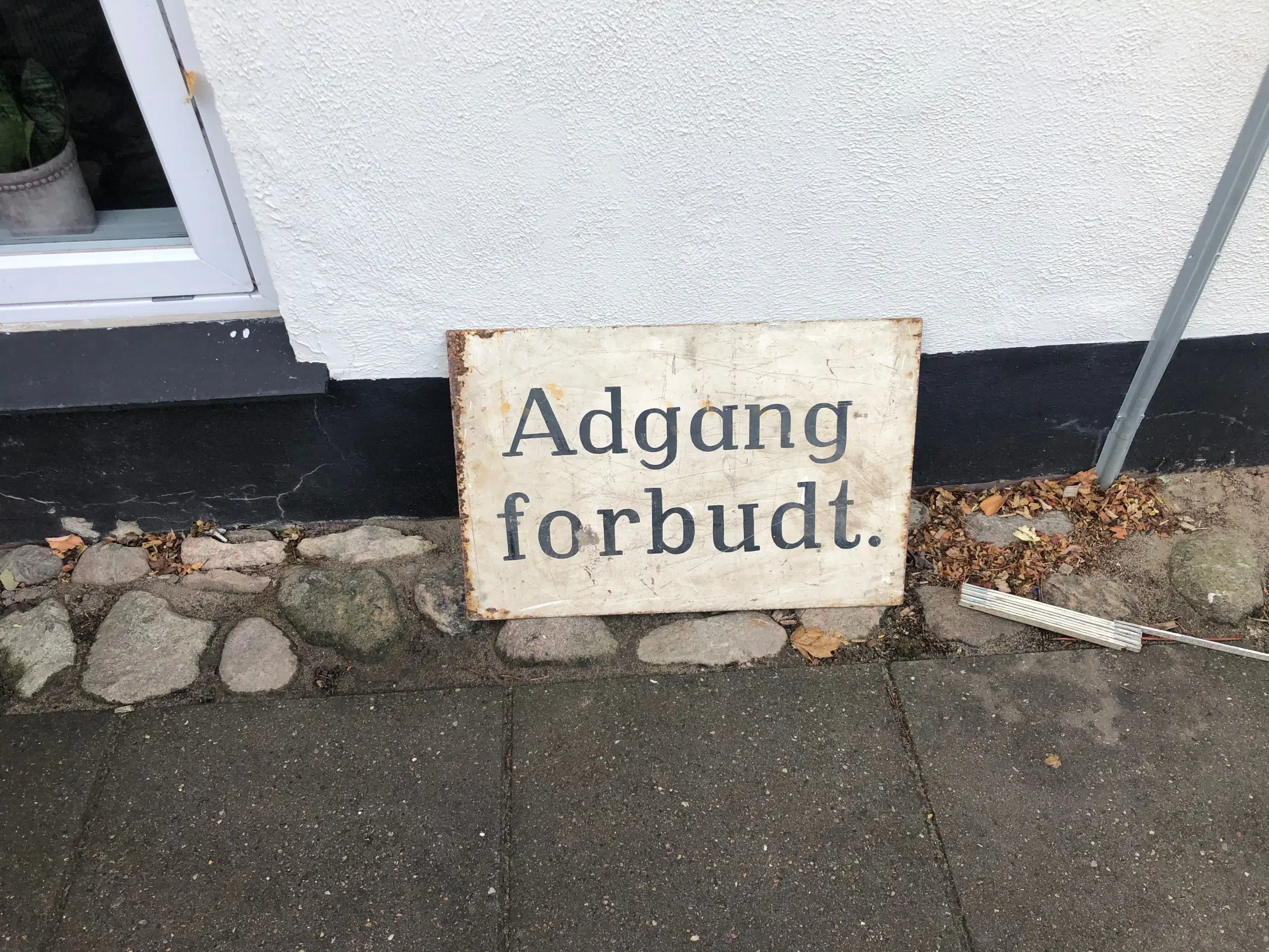 Adgang Forbudt gammelt håndmalet skilt