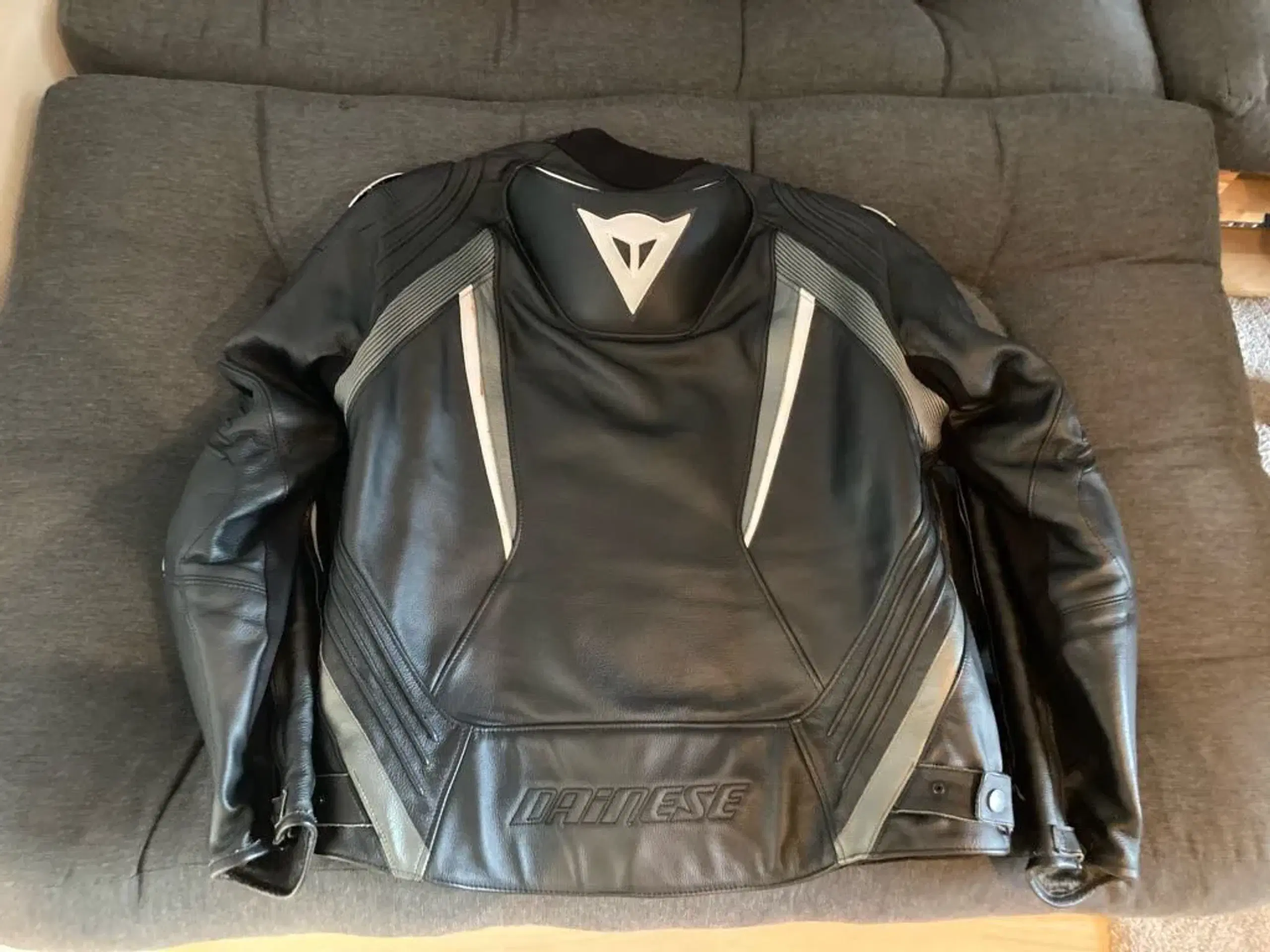 Jakke Dainese