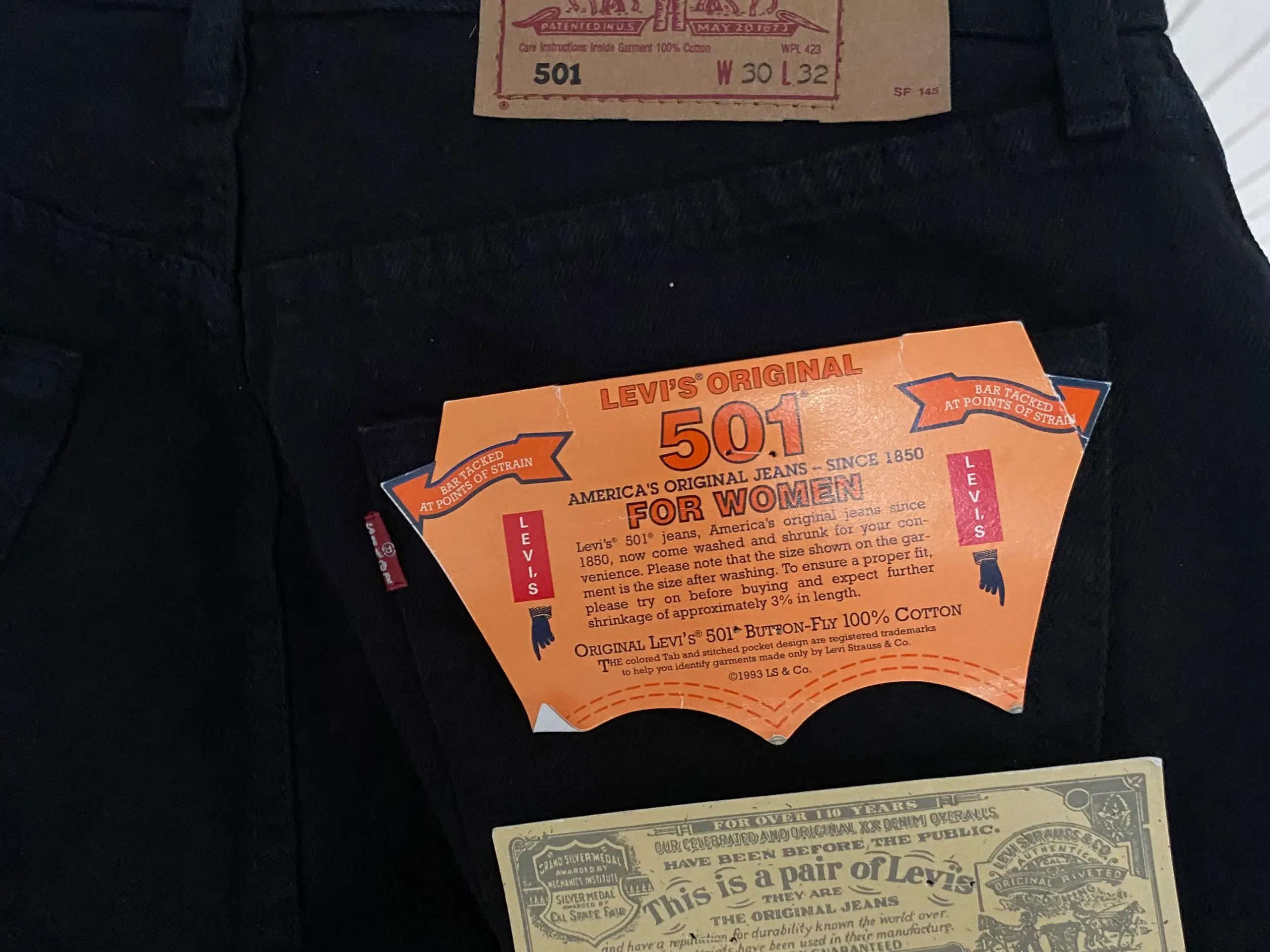 Ny Dame sort Levi´s Jean 501