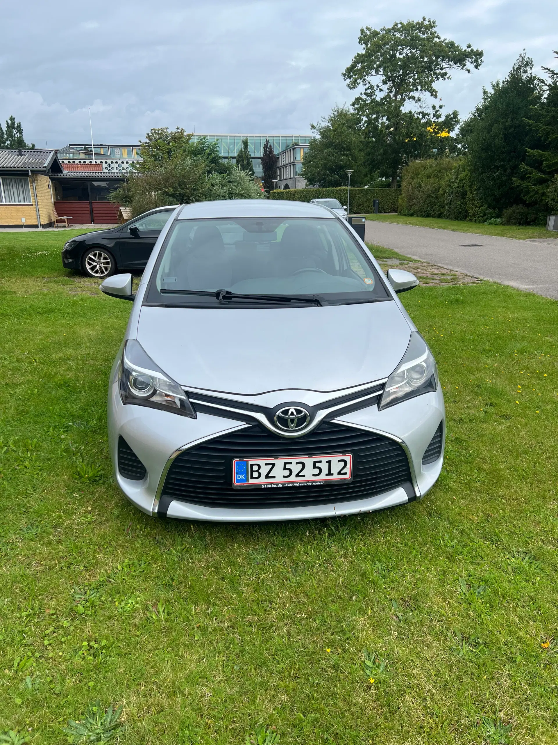 Toyota Yaris 10 VVT-I T2 69HK 5d