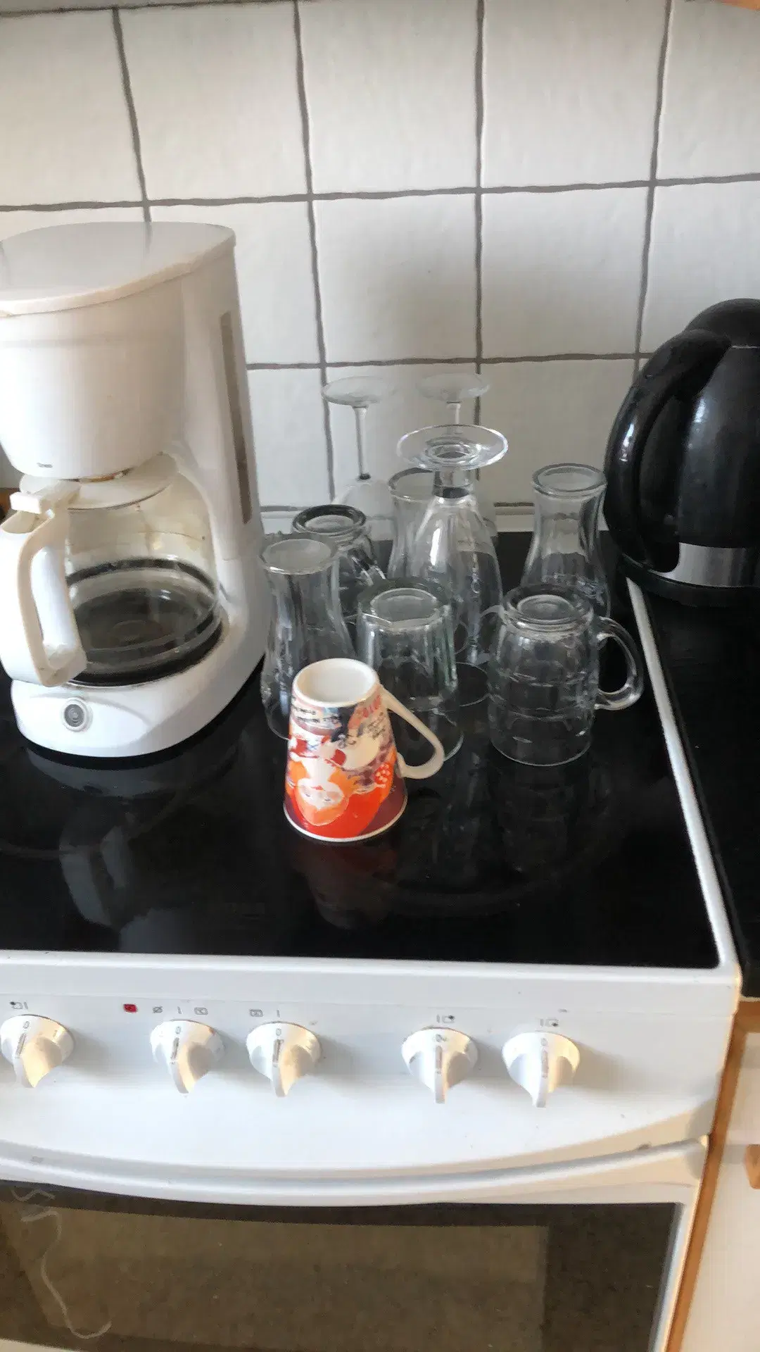 Linea kaffemaskine plus glas hurigt salg