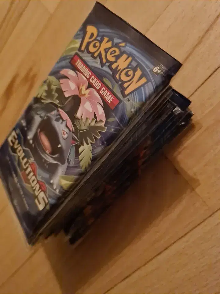 Pokémon Evolution Booster Pakker