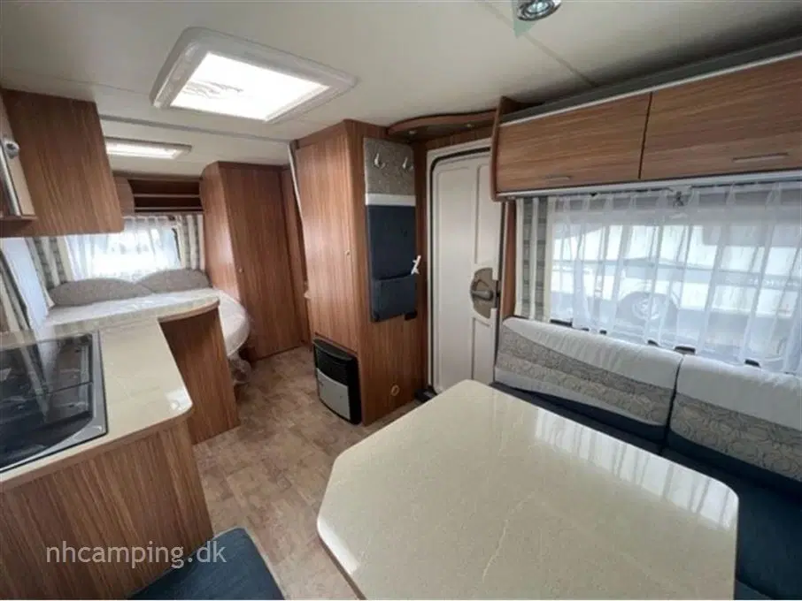 2011 - Bürstner Averso 460 TS