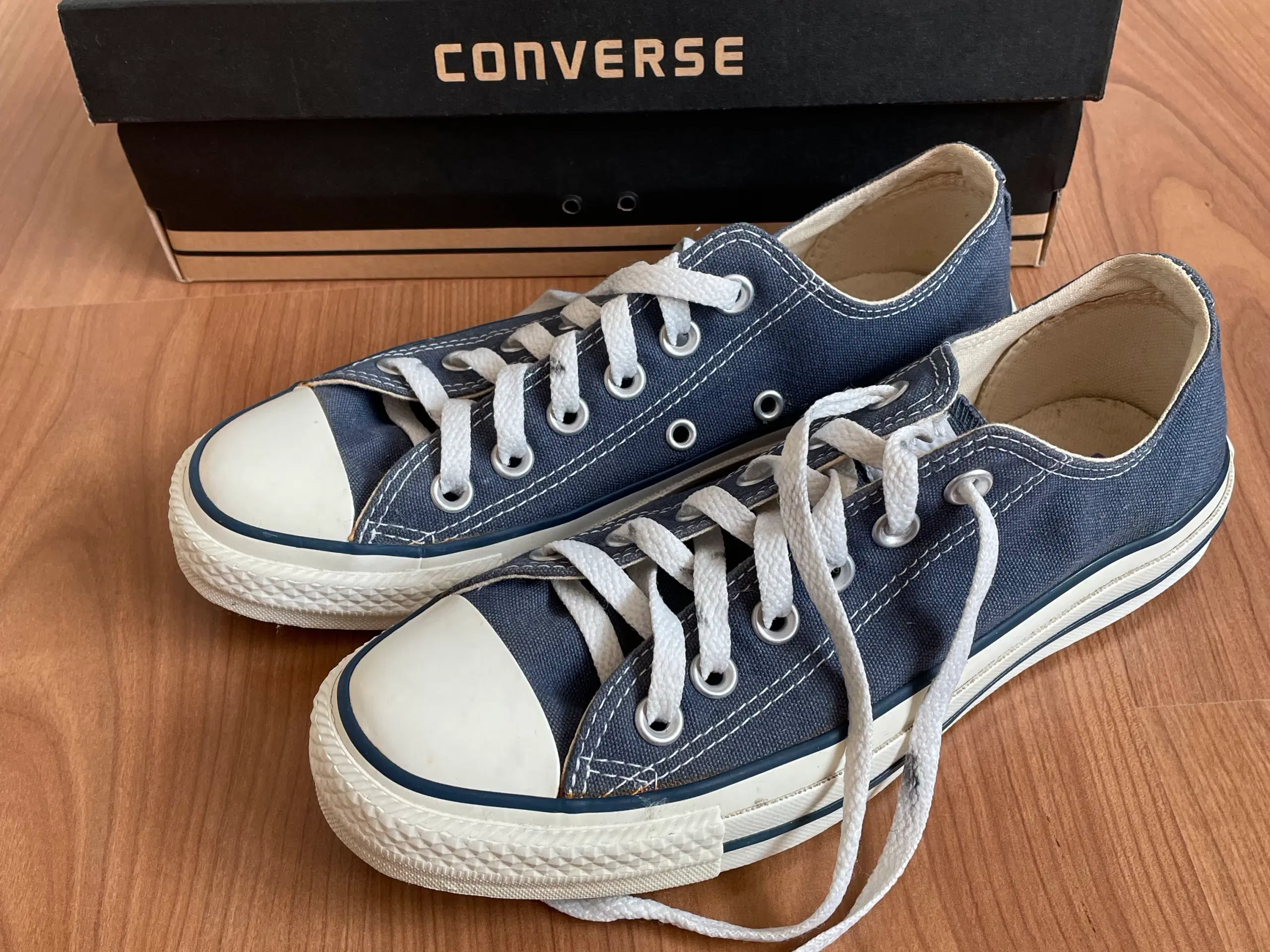 CONVERSE ALL STAR Sneakers - str 37