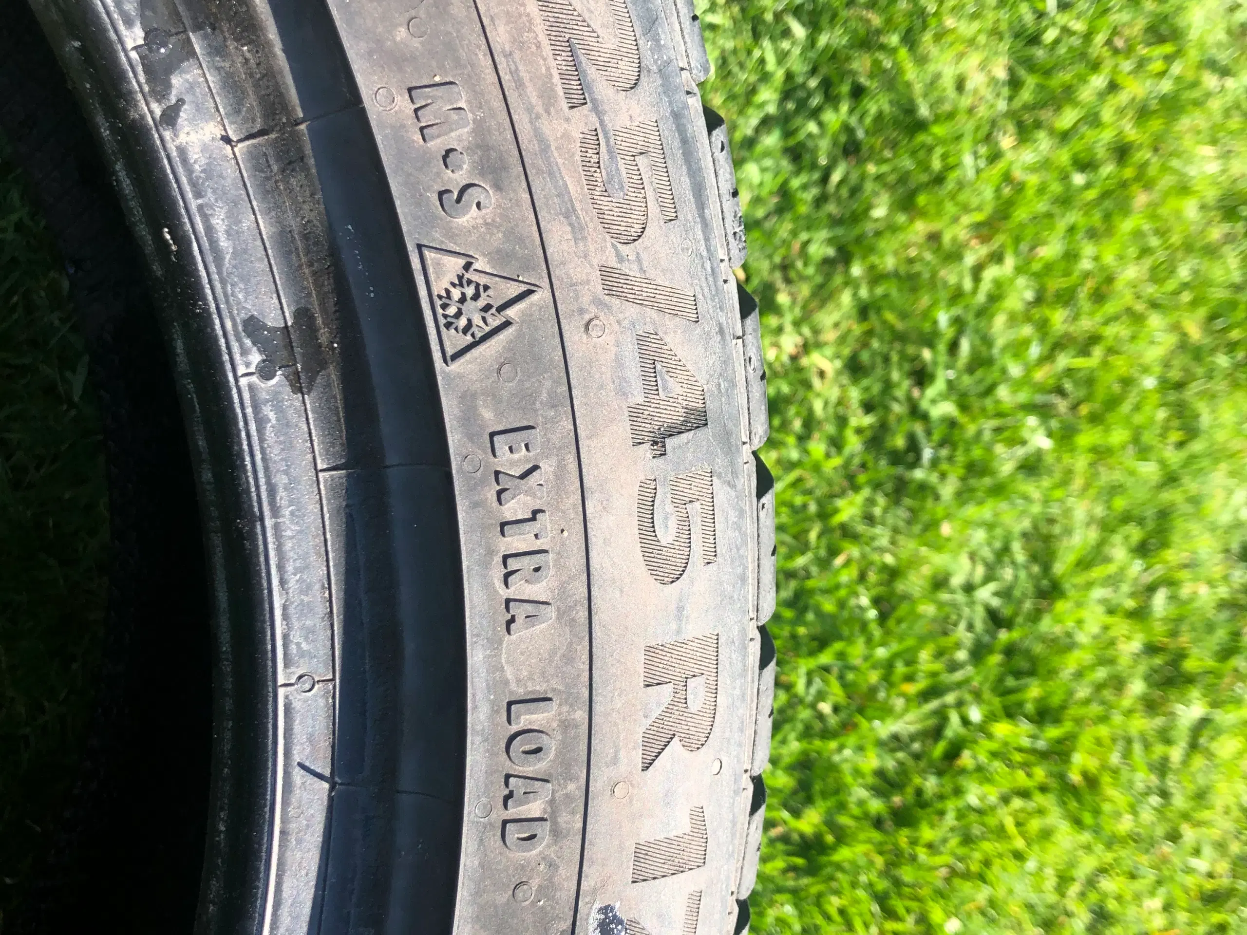 Helårsdæk 225/45R17