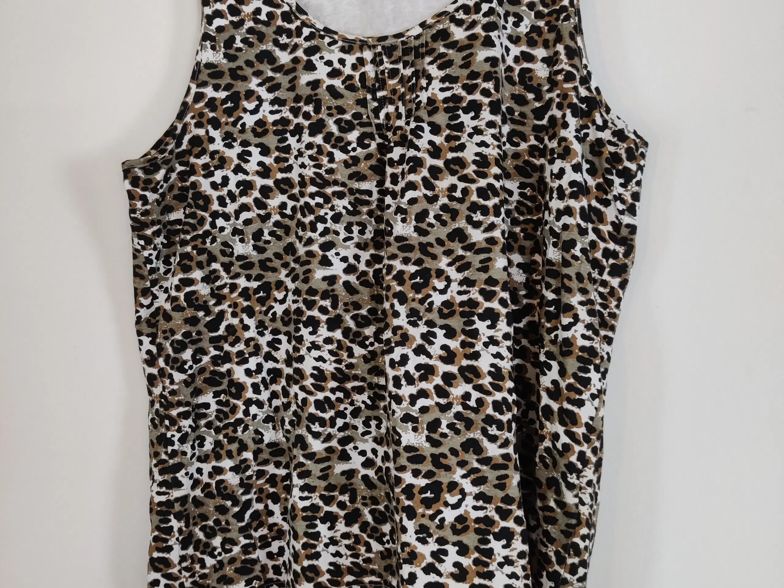 Leopard plettet top str Xxl