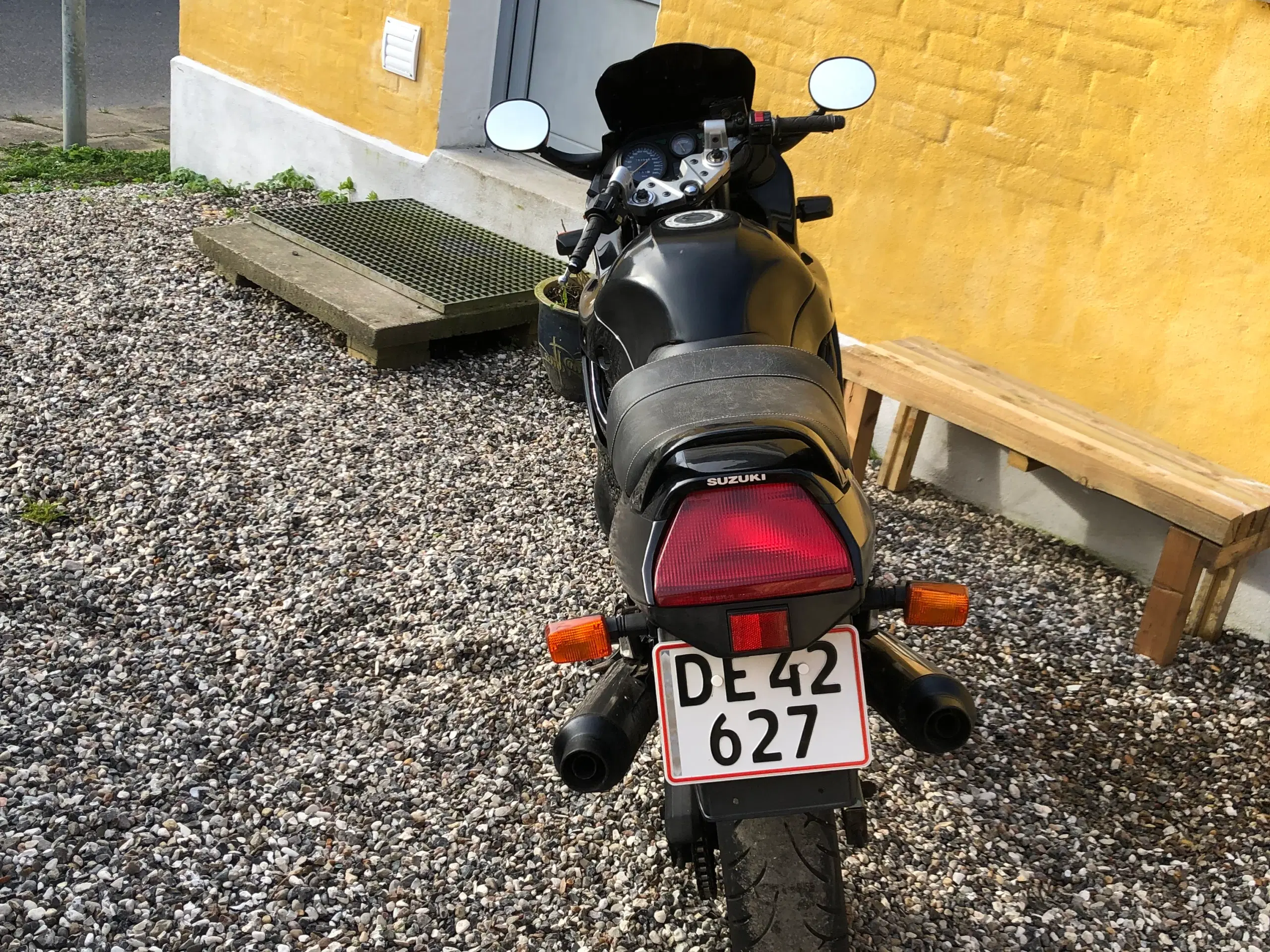 Suzuki gsx 750F