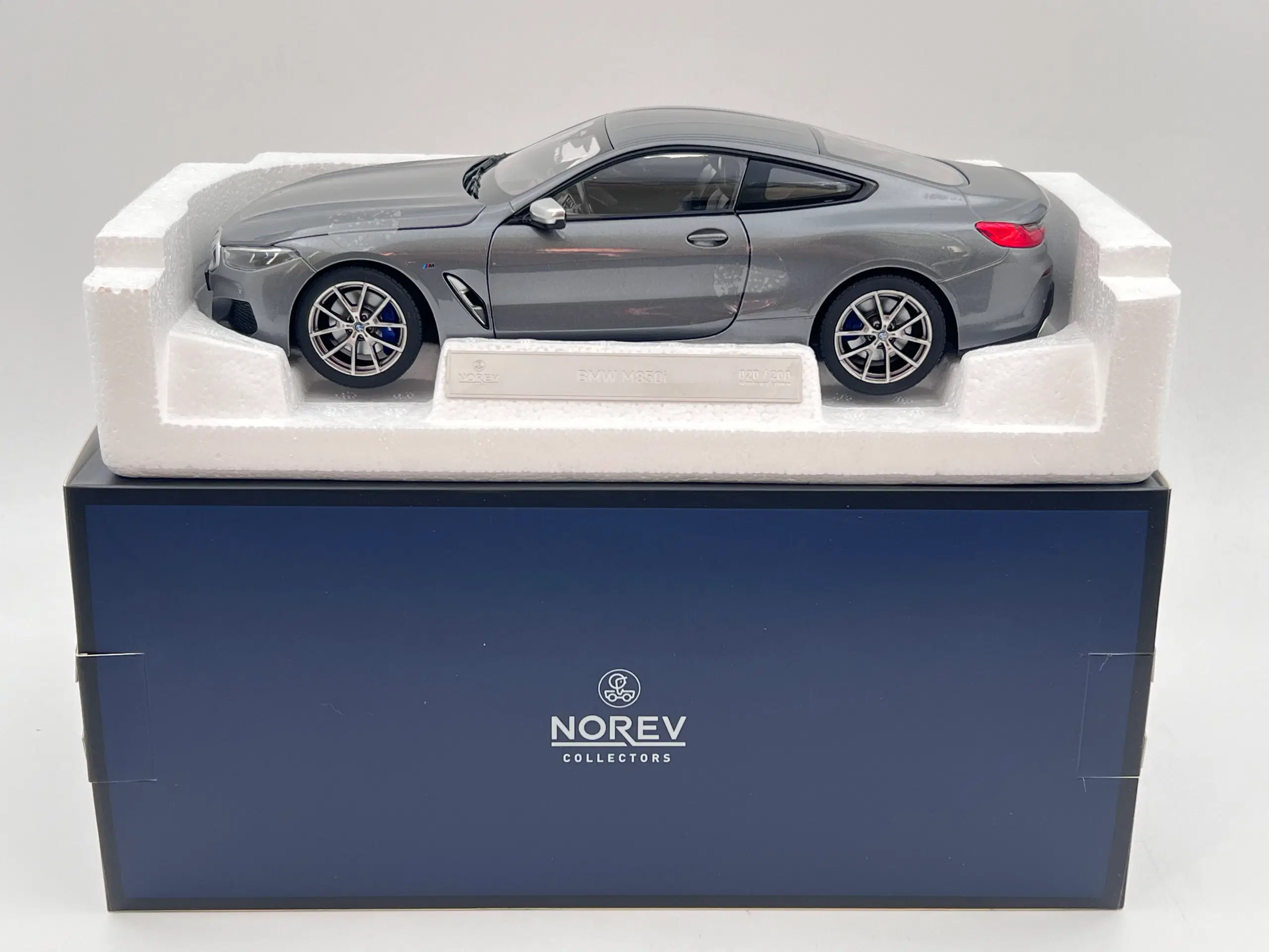 2018 BMW M850i Coupe 1:18  Limited Edition 20/200