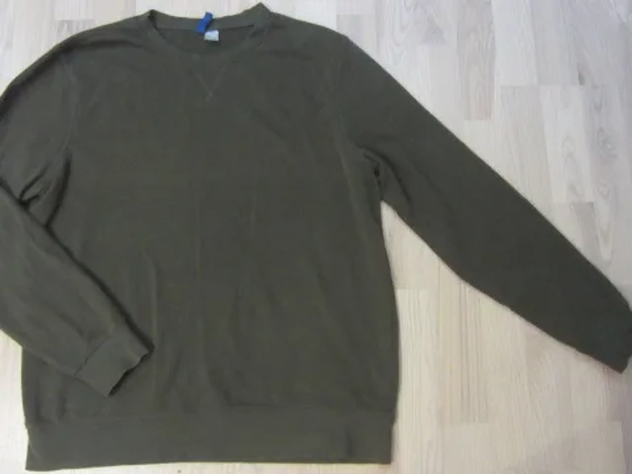 Str L armygrøn sweatshirt