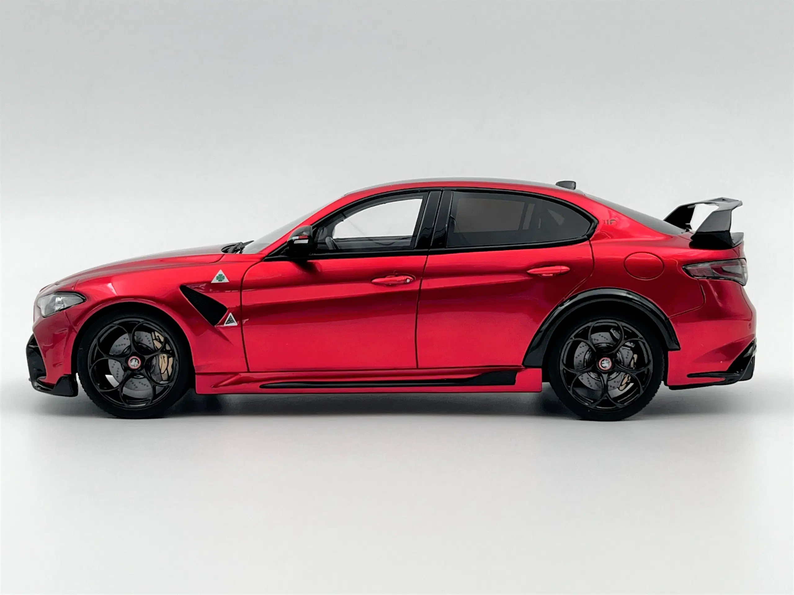 2020 Alfa Romeo Giulia GTAm 1:18