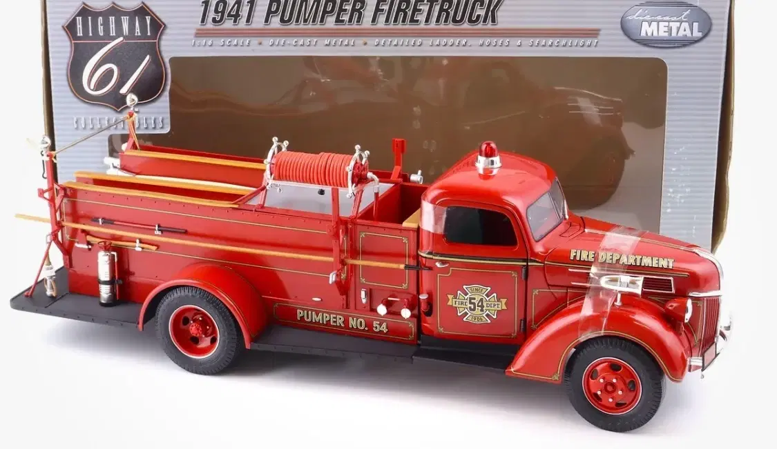 1:16/1:18 Ford Pumper Fire Truck 1941