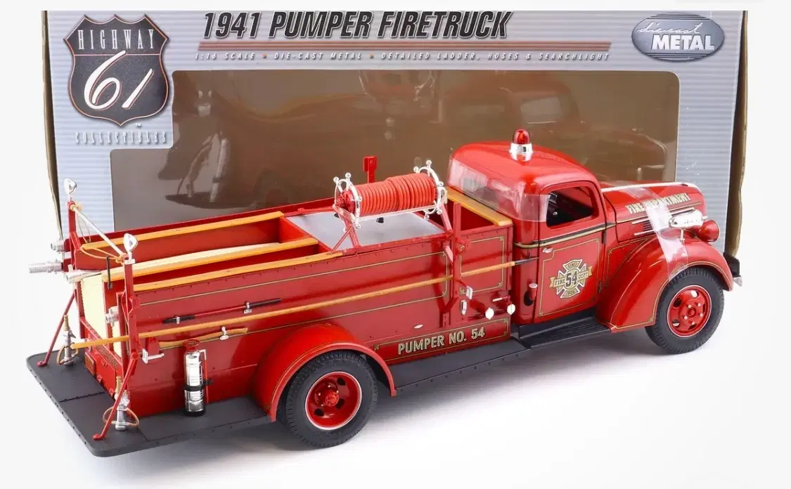 1:16/1:18 Ford Pumper Fire Truck 1941