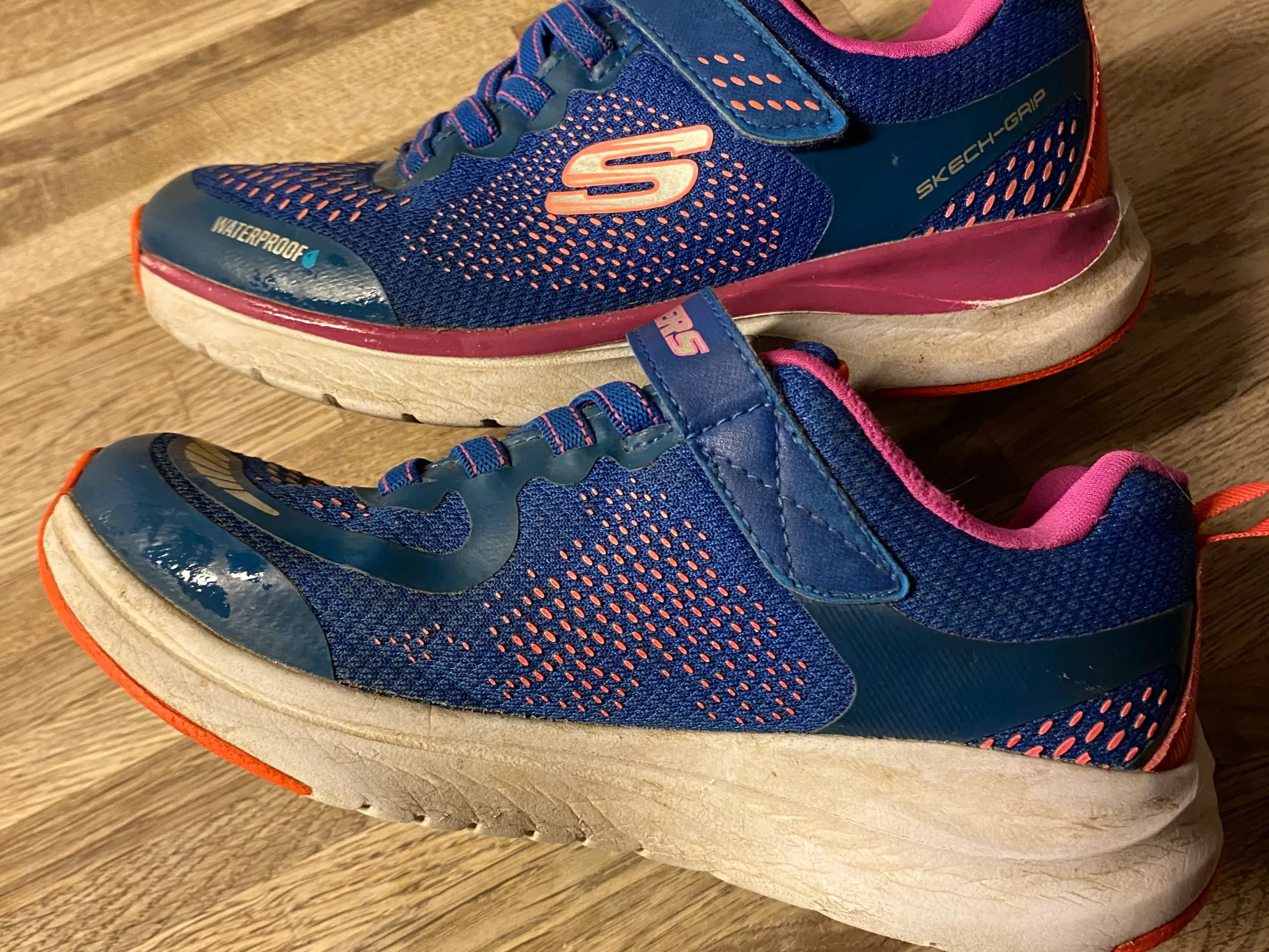 Skechers waterProof sko str 32