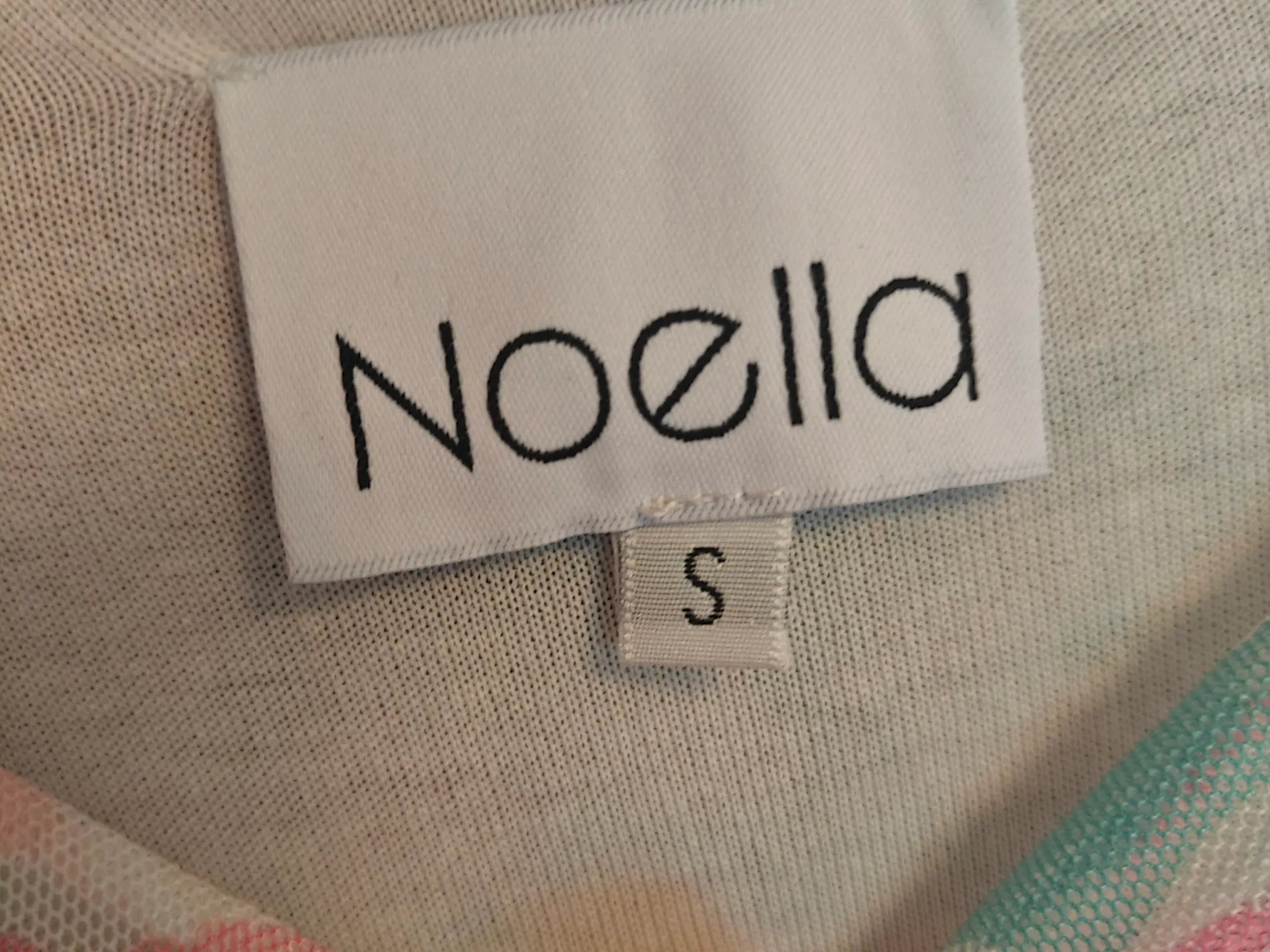 Noella kjole i mesh str s