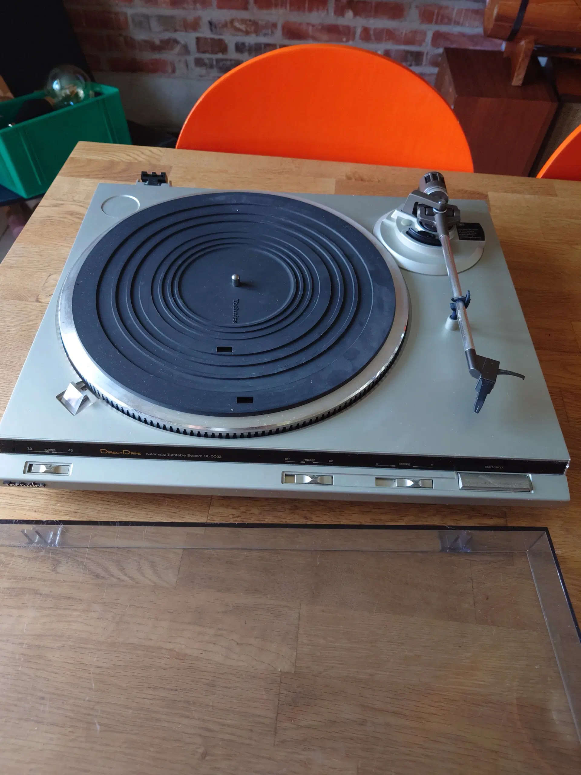 Technics SL-DD33 pladespiller